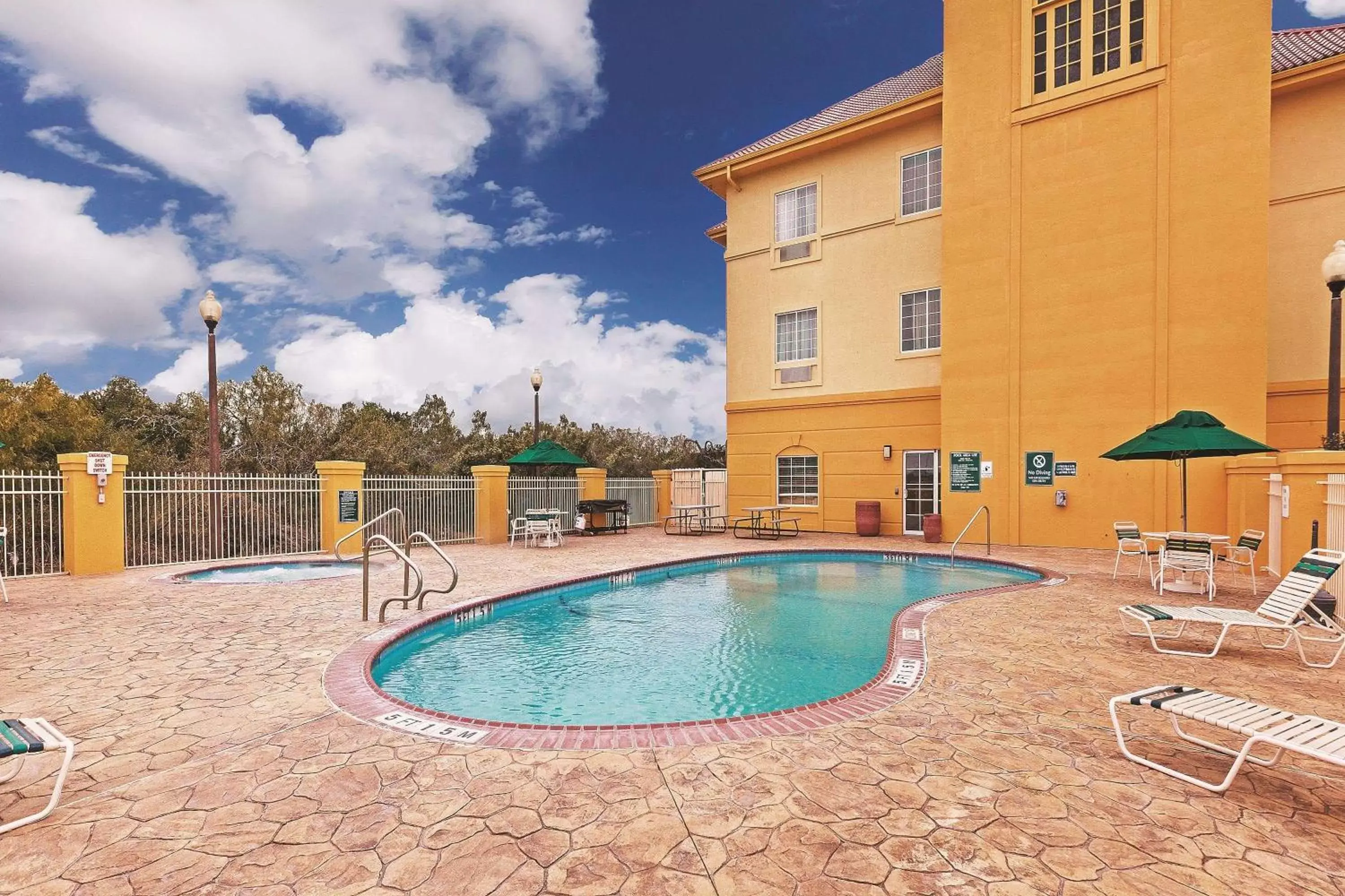 On site, Swimming Pool in La Quinta by Wyndham Corpus Christi Northwest