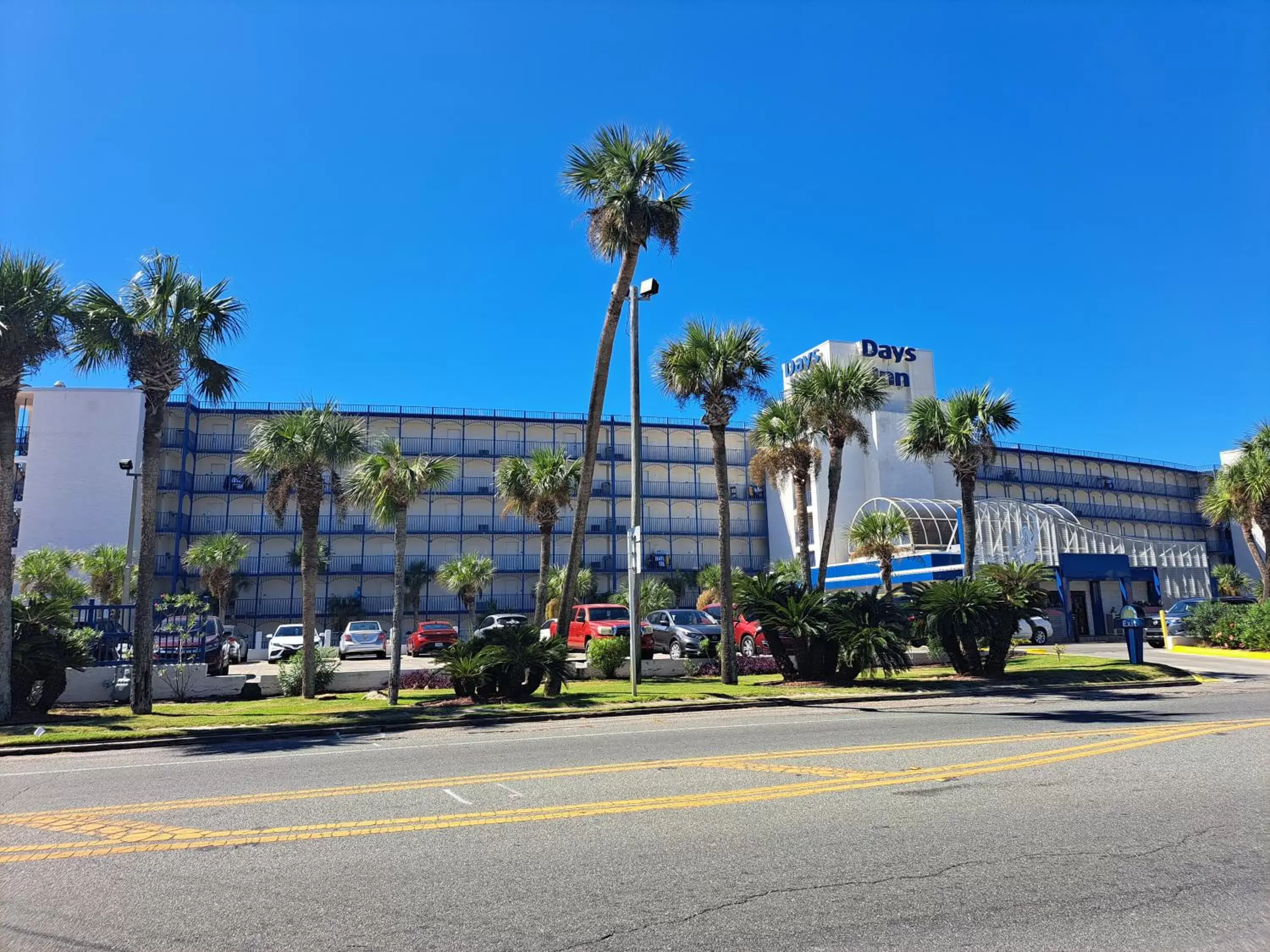 Property Building in Days Inn by Wyndham Panama City Beach/Ocean Front