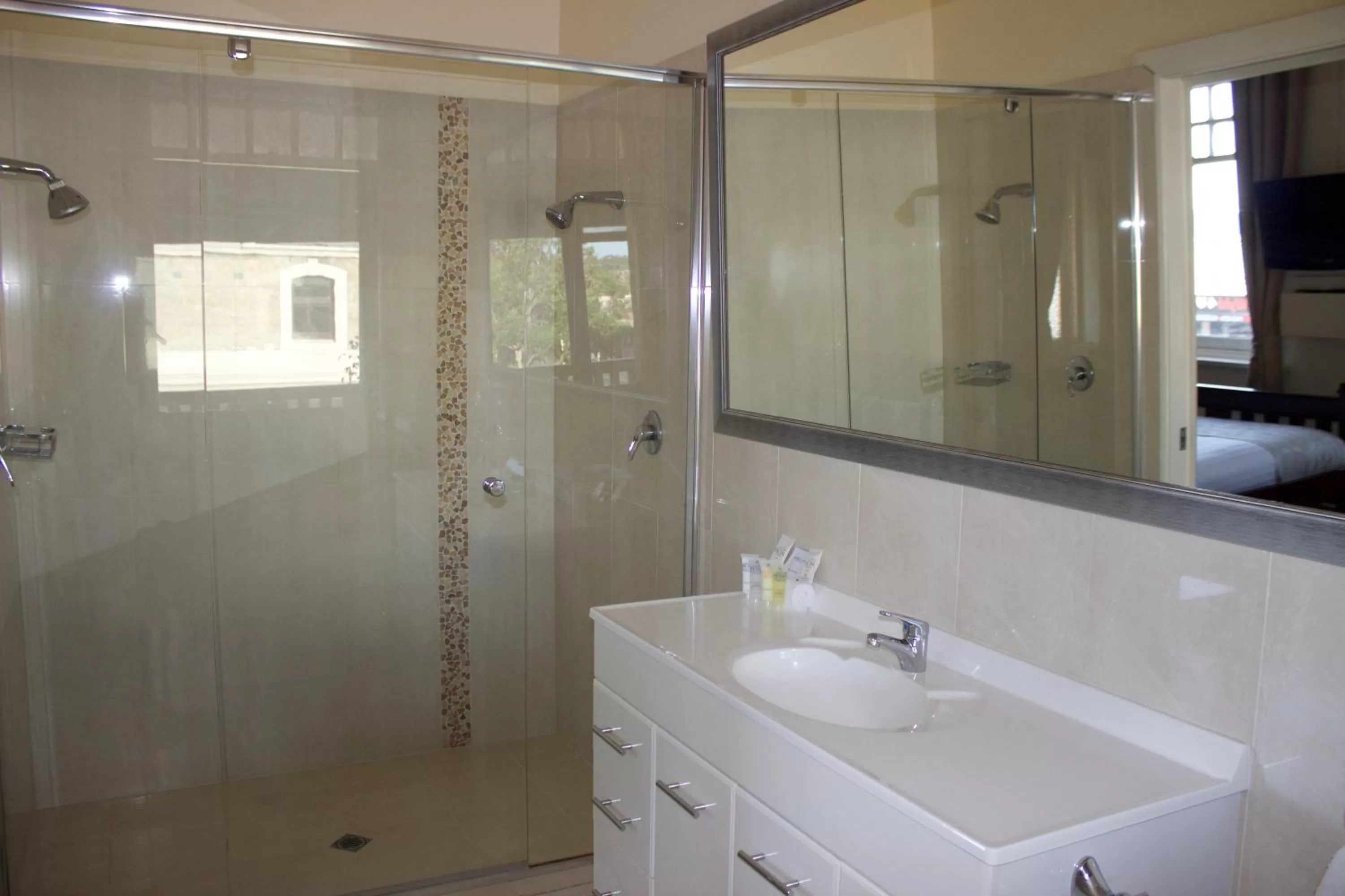 Bathroom in Balcony On Sixth Lodge