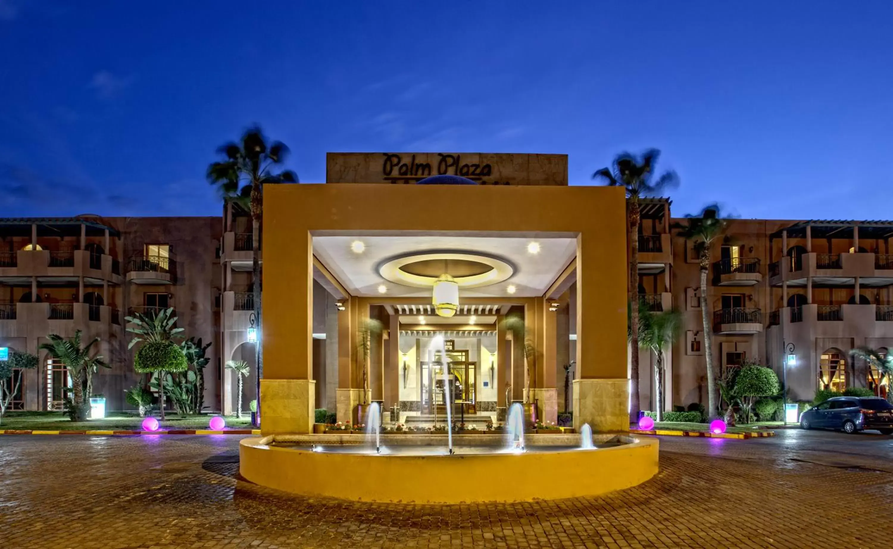 Facade/entrance, Property Building in Palm Plaza Hôtel & Spa