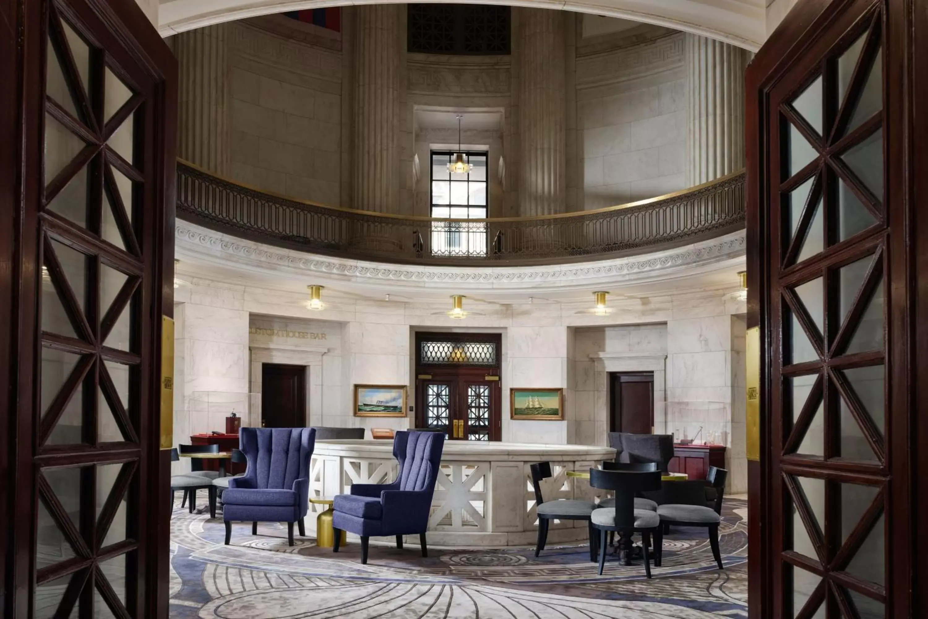 Property building in Marriott Vacation Club Pulse at Custom House, Boston