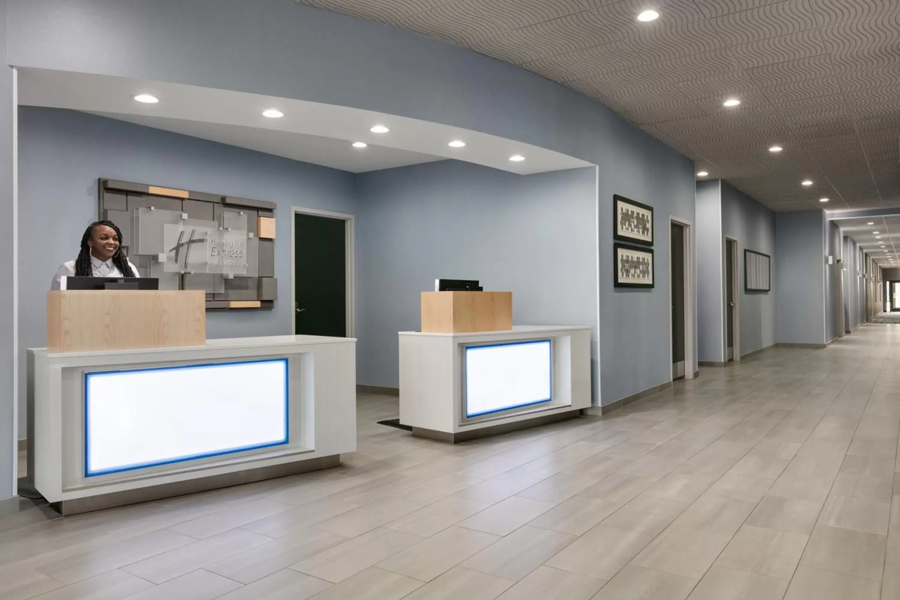 Staff, Lobby/Reception in Holiday Inn Express Hotel & Suites Norfolk Airport, an IHG Hotel