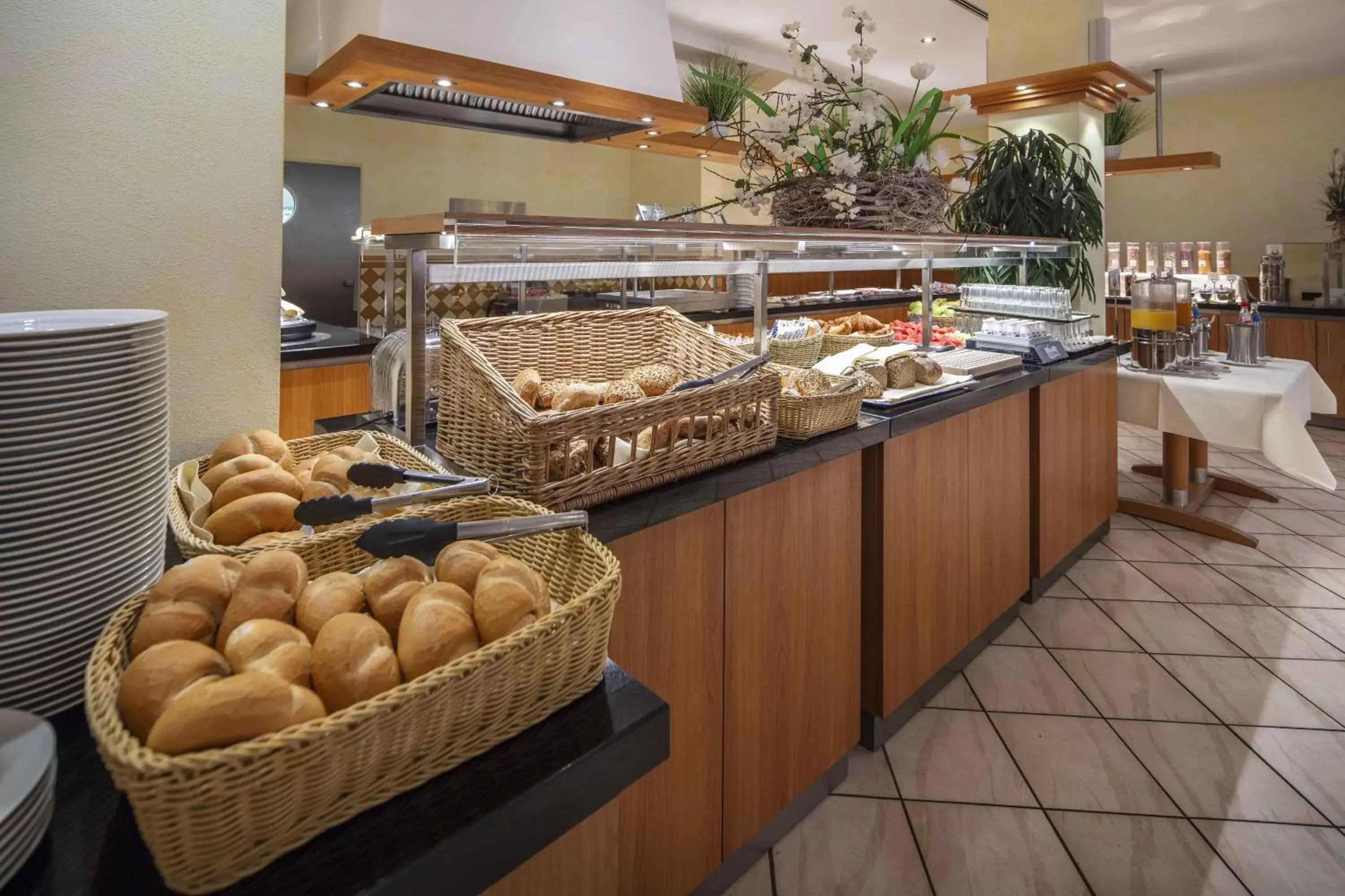 Breakfast, Food in Best Western Plus Hotel Steinsgarten