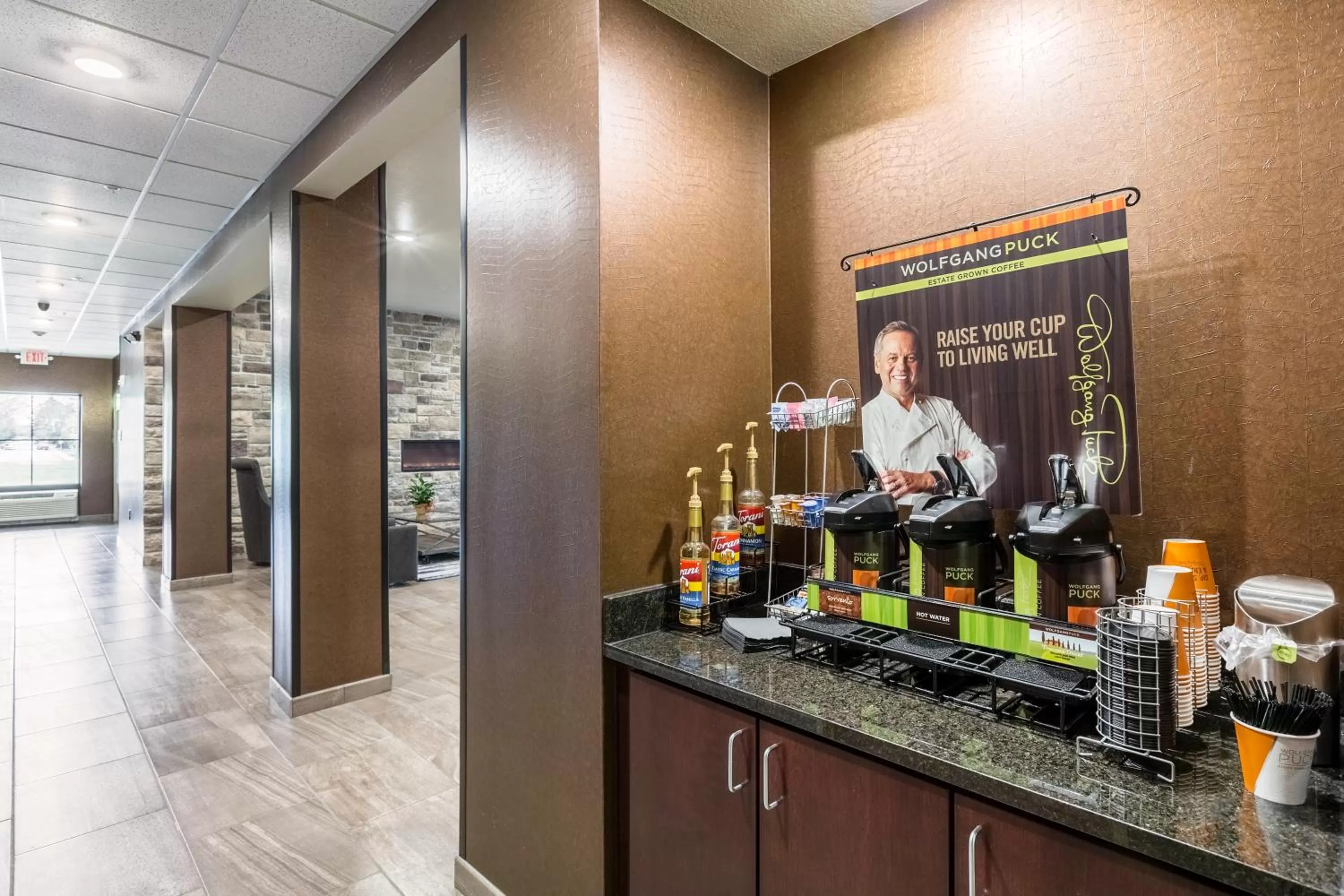 Food and drinks in Cobblestone Hotel & Suites - Stevens Point