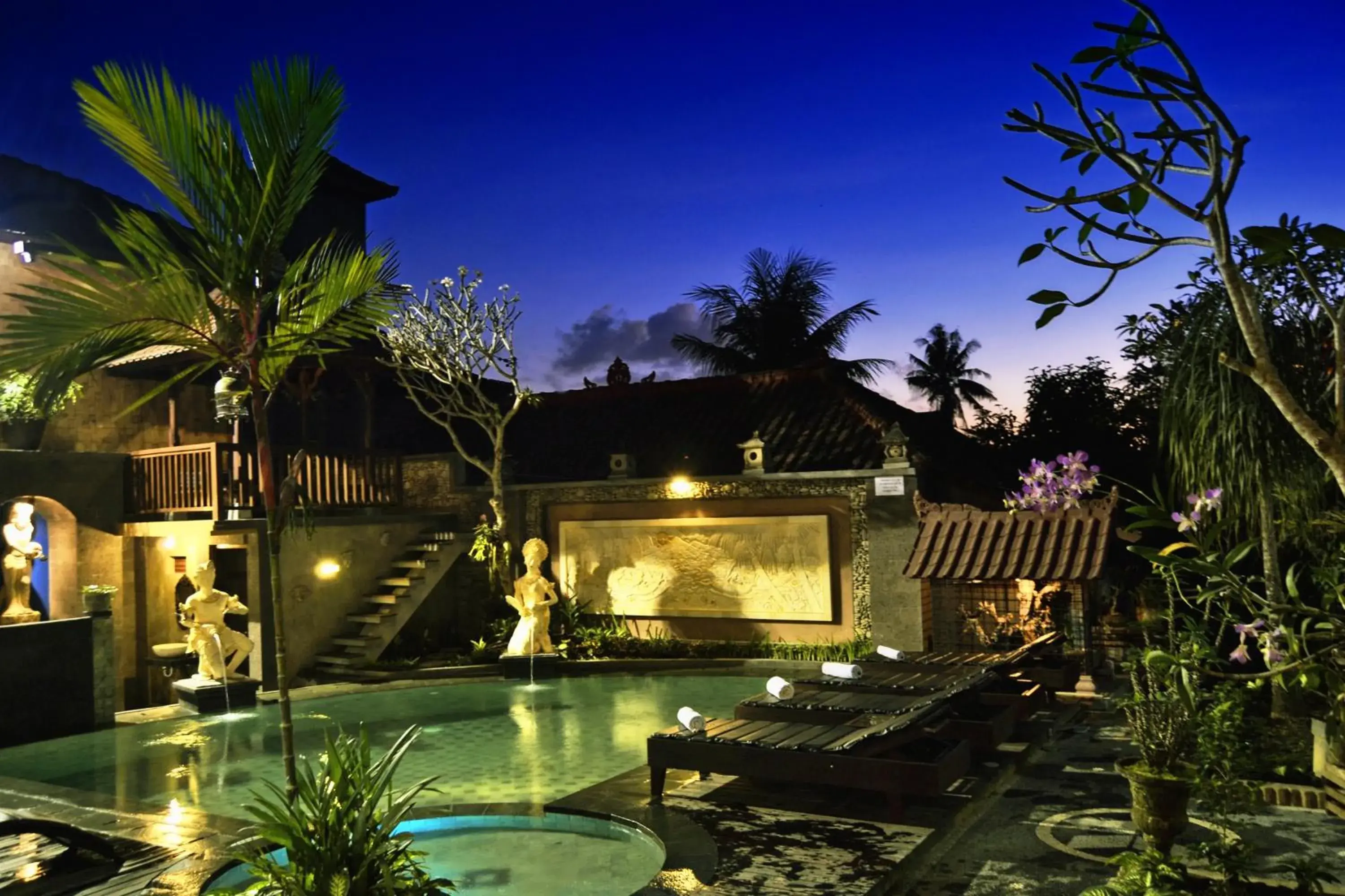 Swimming Pool in Kun Kun Guest House