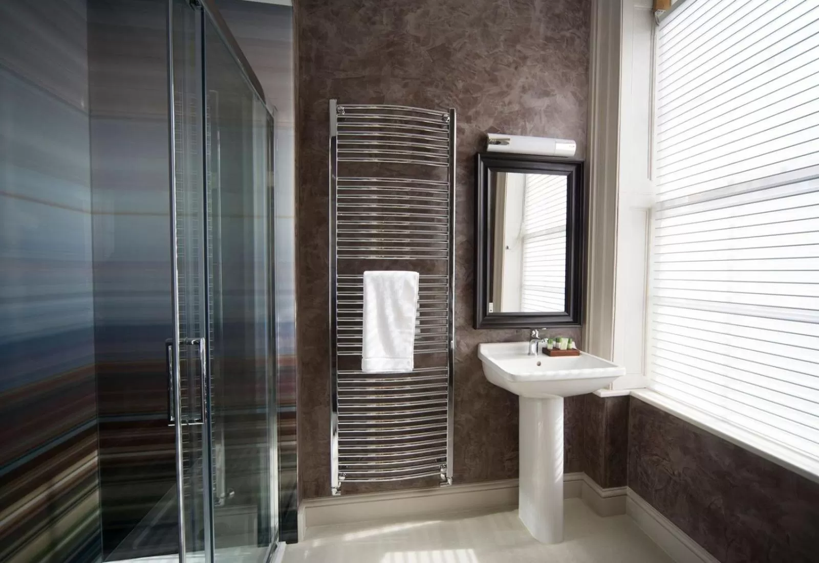 Bathroom in East Walls Hotel