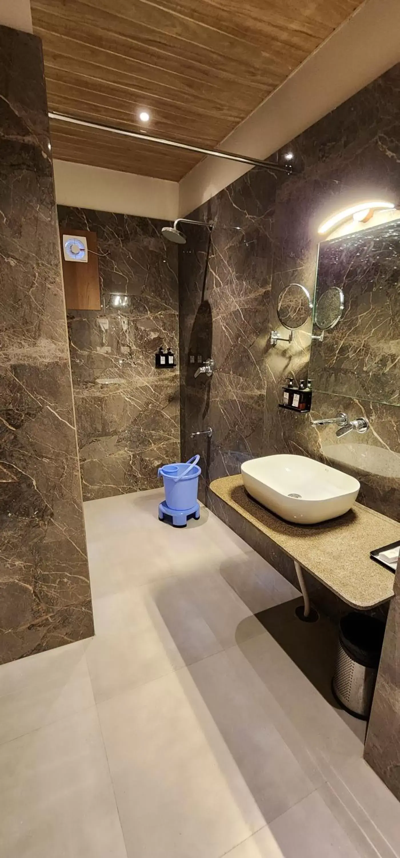 Shower, Bathroom in Hotel Gorbandh