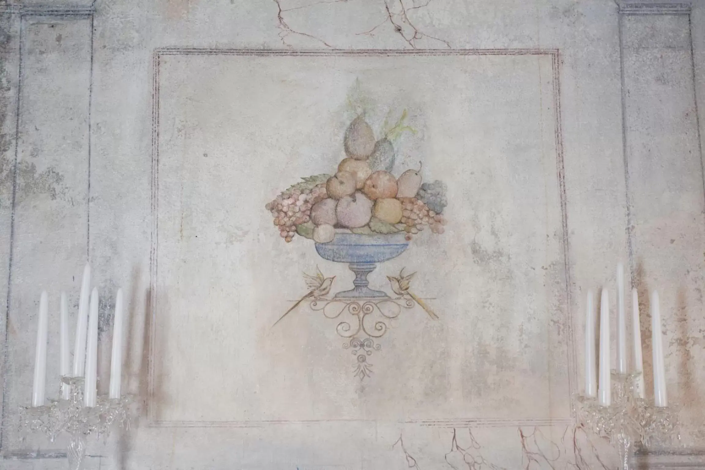 Decorative detail in Case di Sotto, House & Breakfast