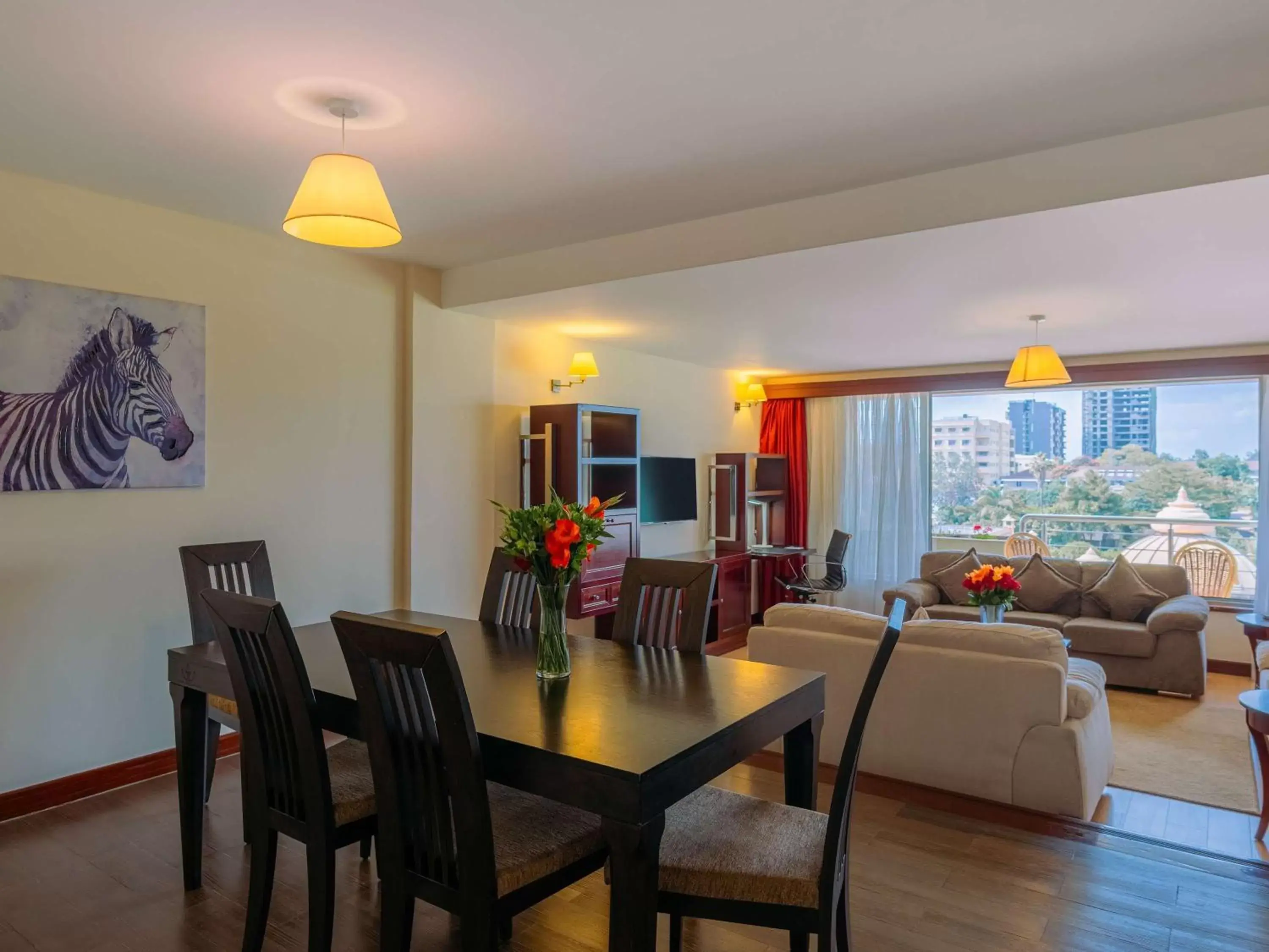 Bedroom, Dining Area in Mövenpick Hotel & Residences Nairobi