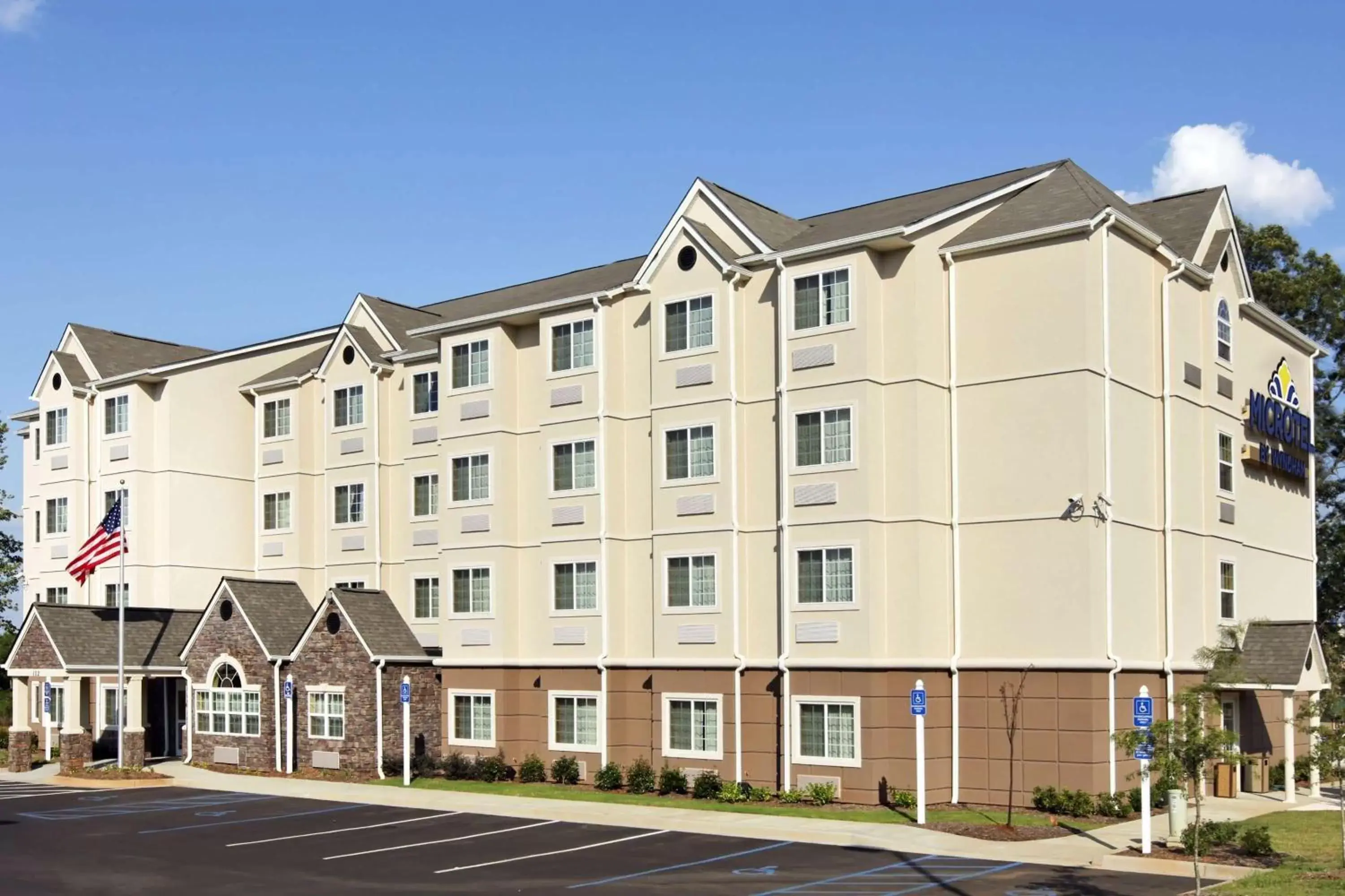 Property Building in Microtel Inn and Suites by Wyndham Anderson SC