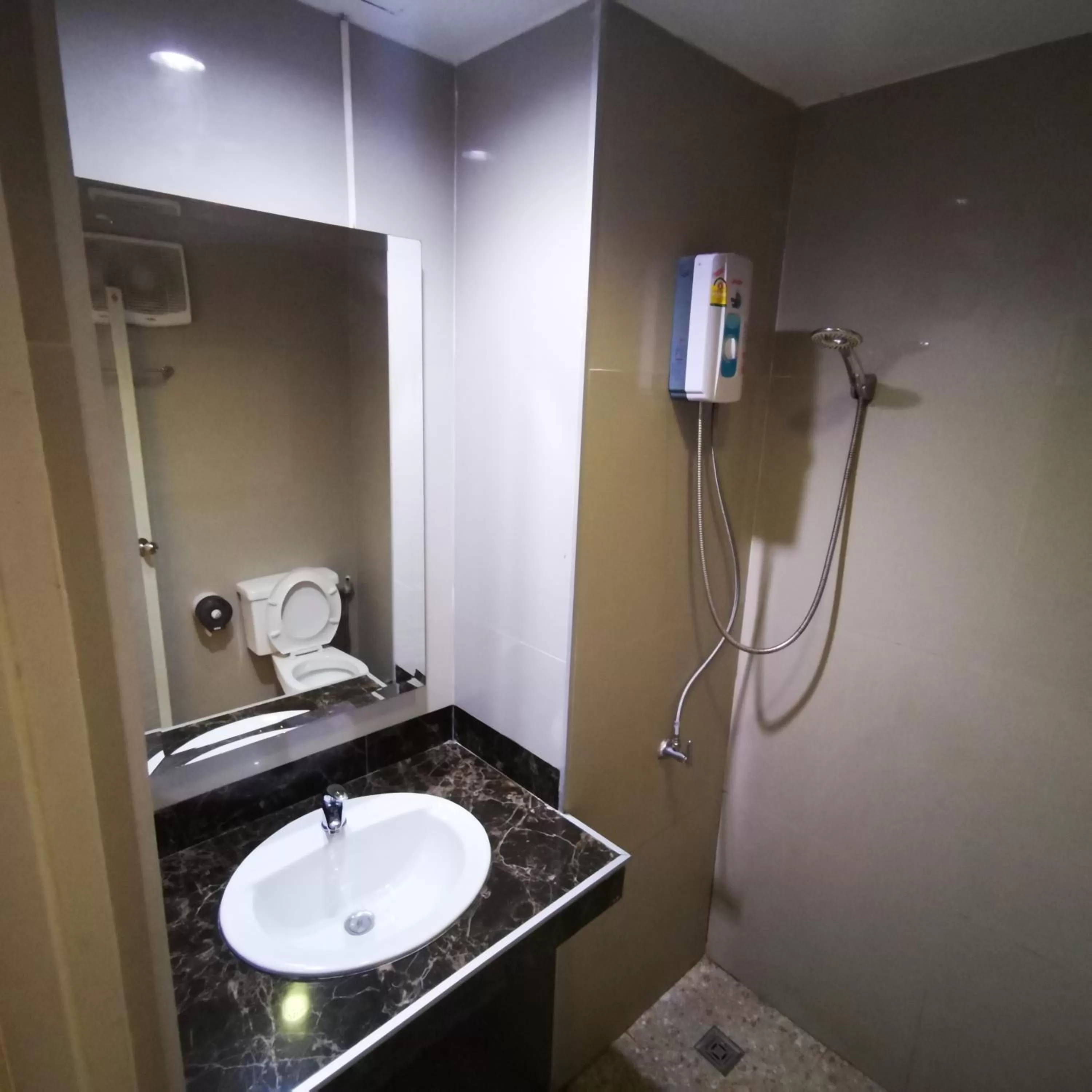 Bathroom in KKinn South Pattaya