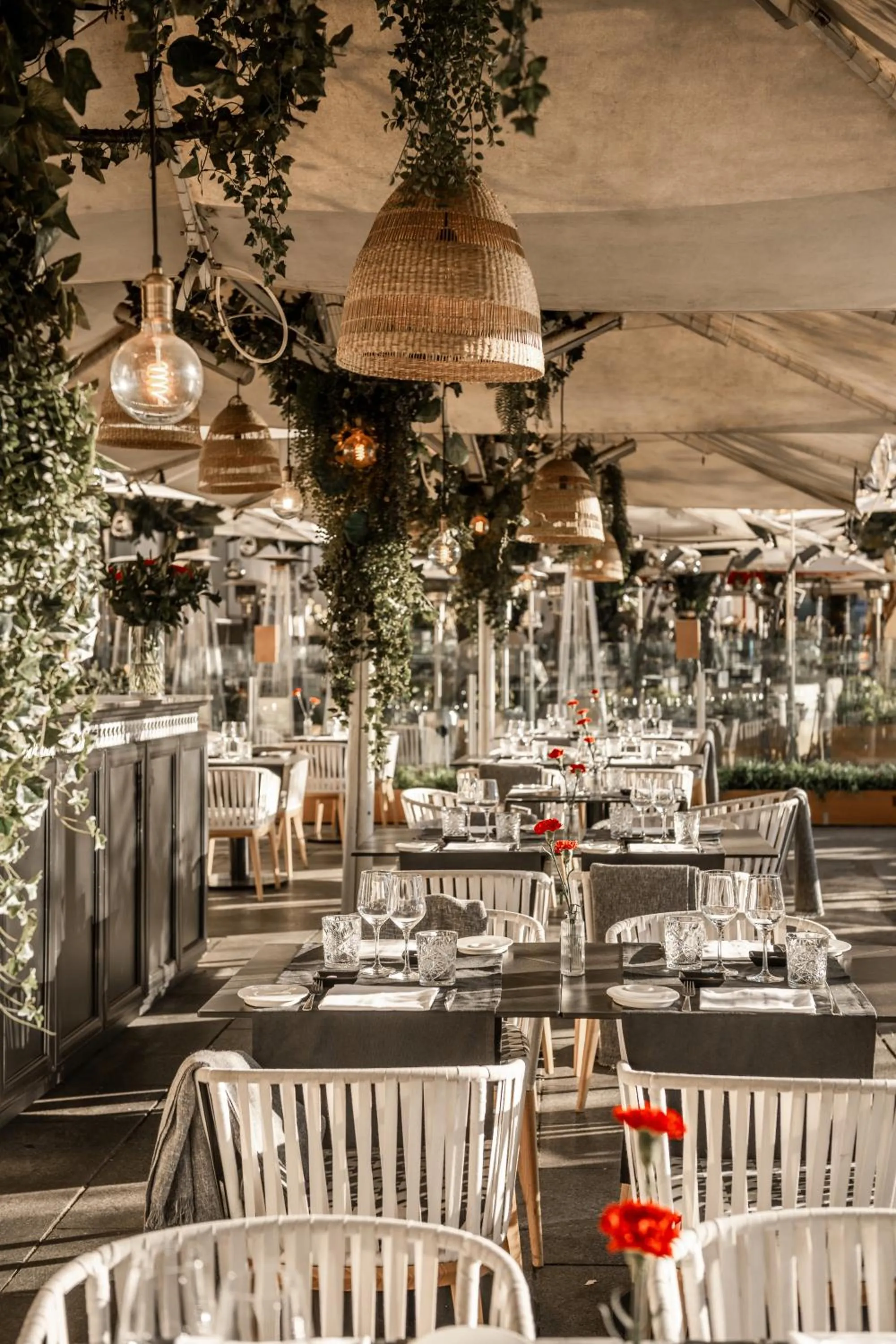 Restaurant/places to eat in Hospes Puerta de Alcalá, a Member of Design Hotels