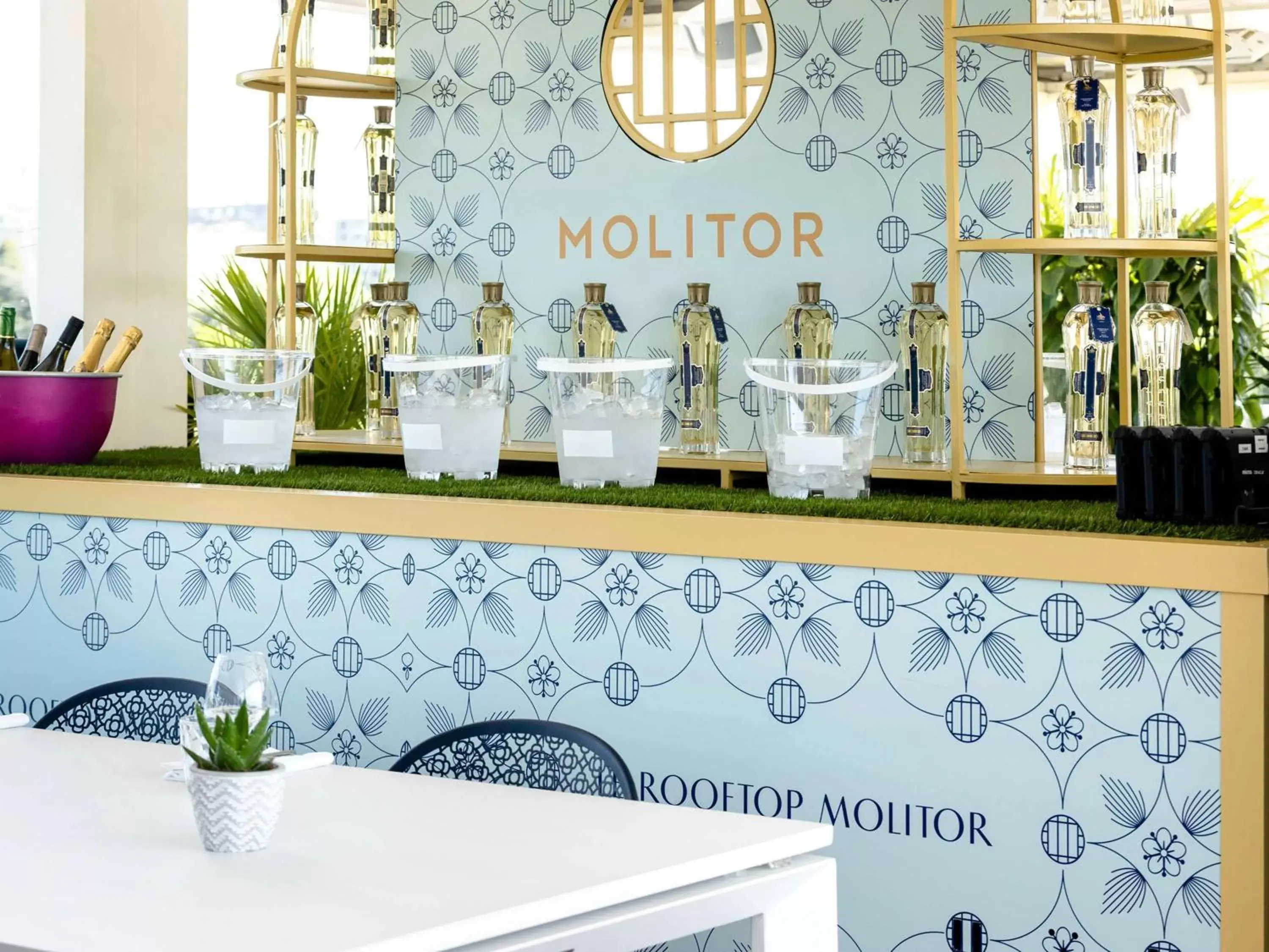 Restaurant/places to eat in Molitor Hôtel & Spa Paris - MGallery Collection