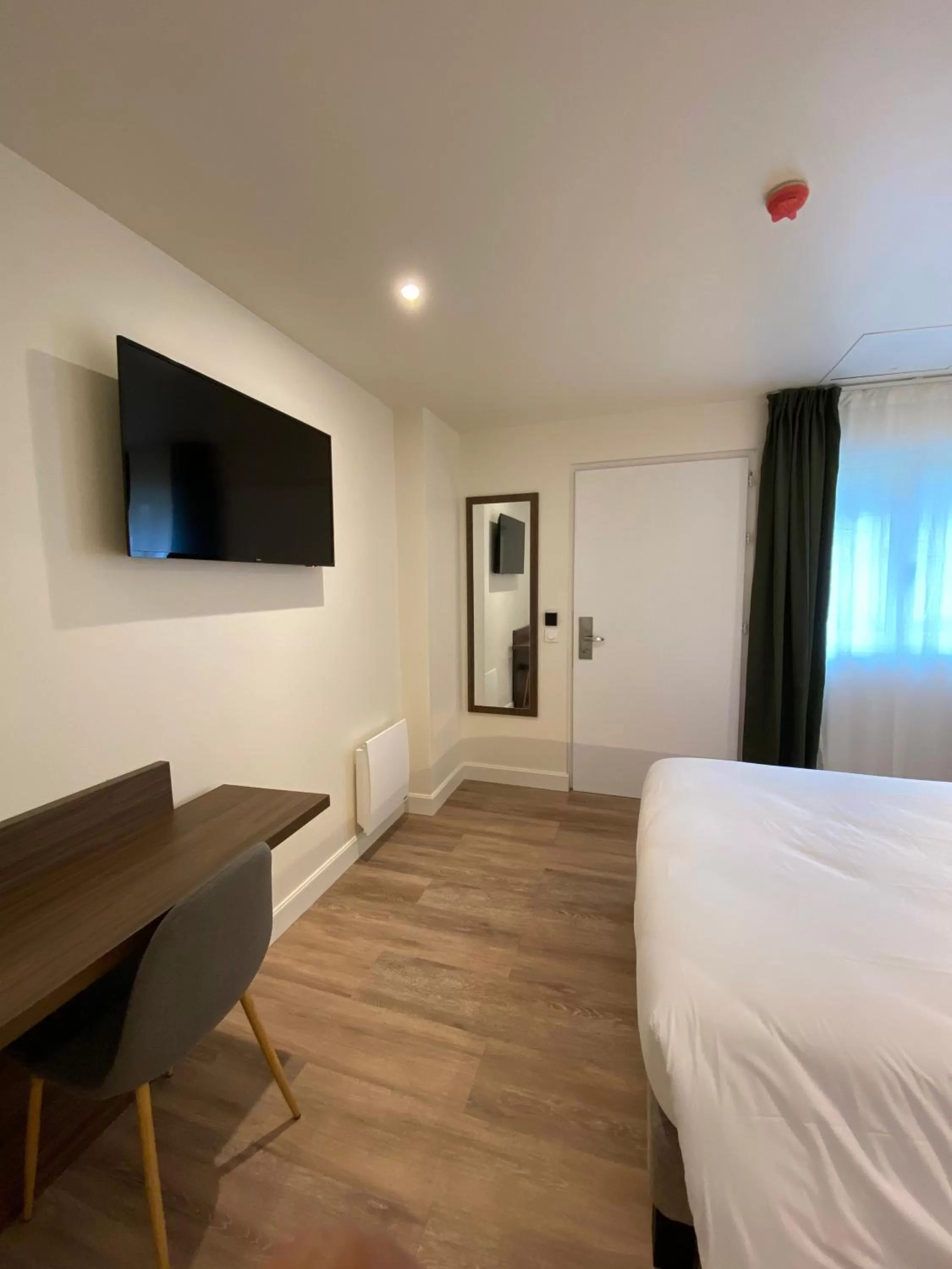 Photo of the whole room, Bed in Mayrena Hotel Restaurant