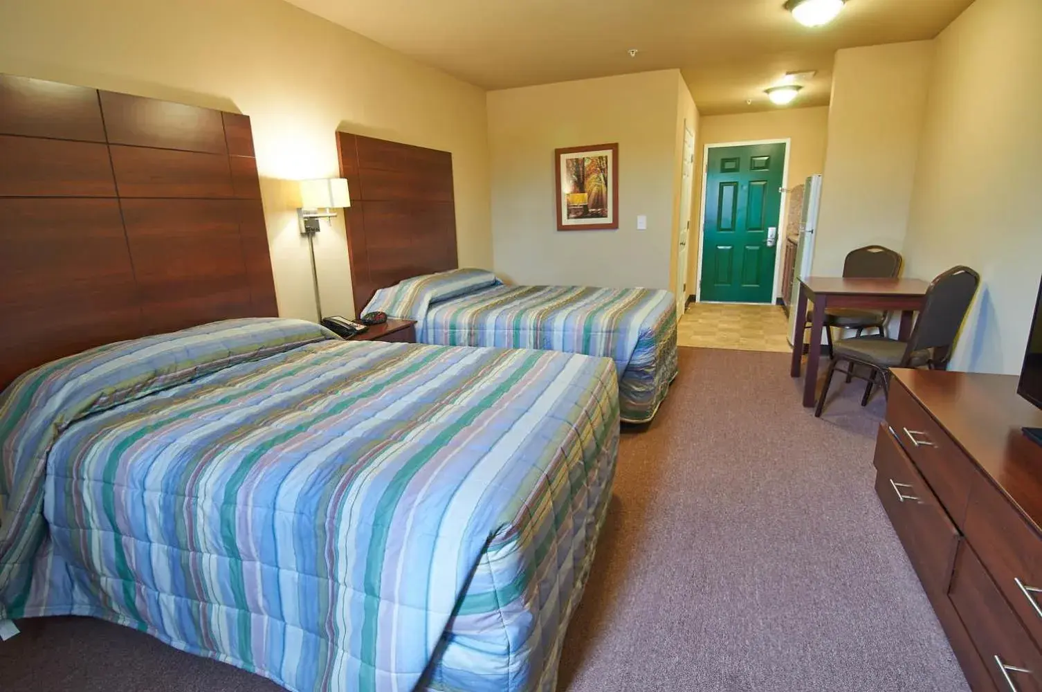 Bedroom, Bed in Savannah Suites Pleasanton