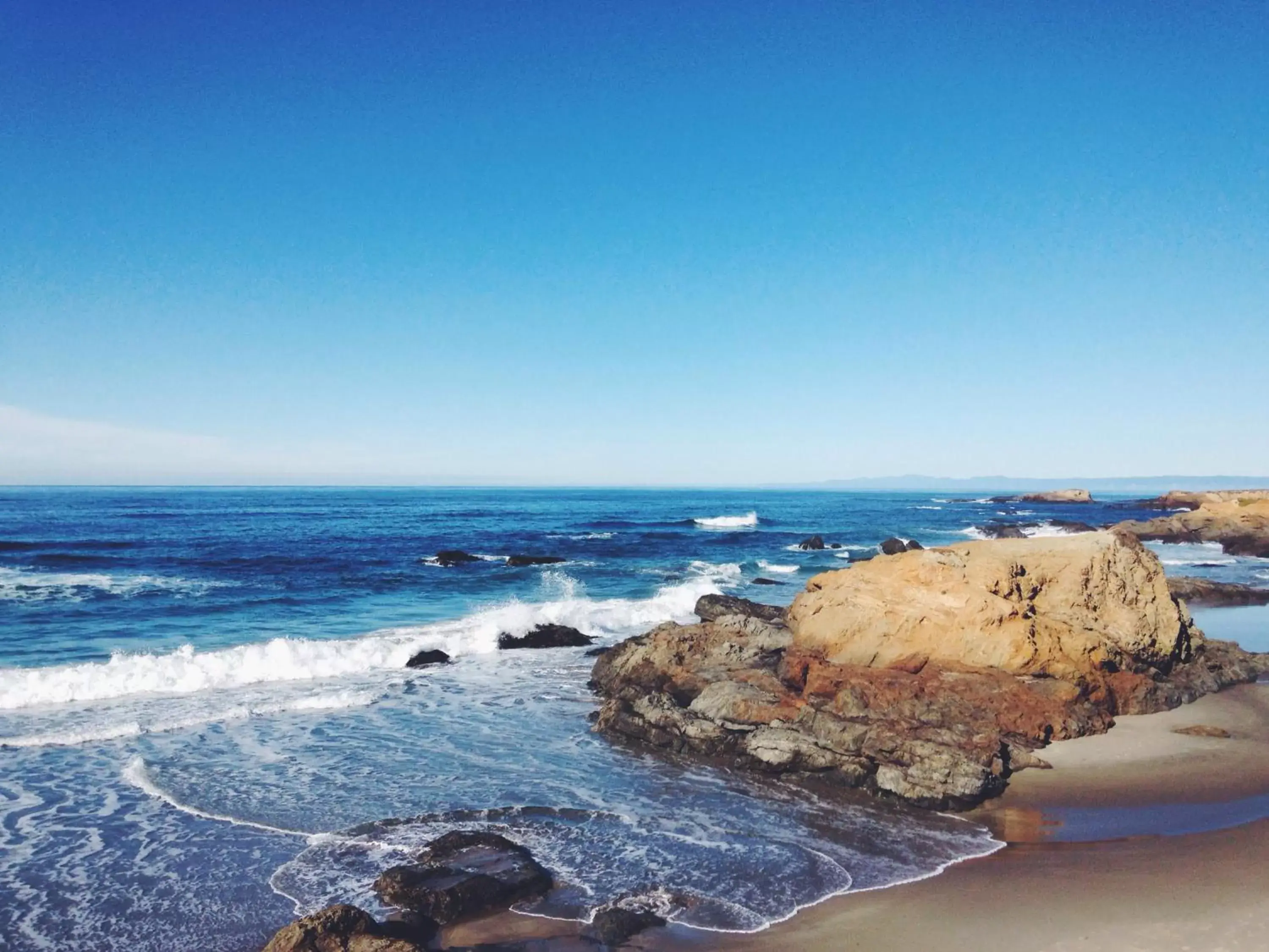 Beach in Surf and Sand Lodge