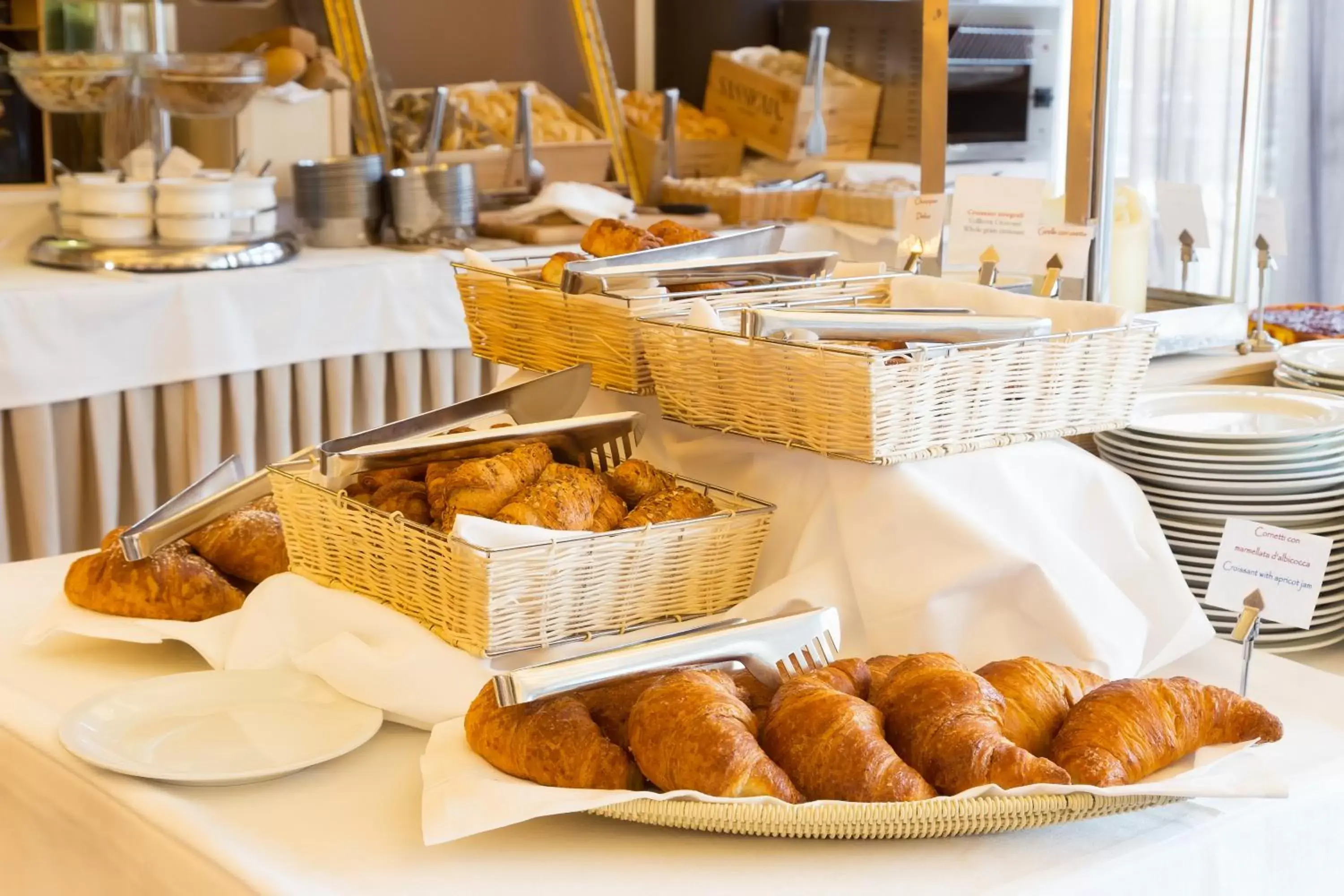 Breakfast in Leonardo Hotel Lago di Garda - Wellness and Spa