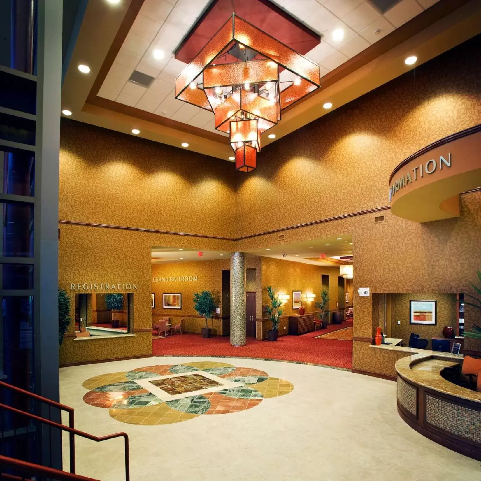 Meeting/conference room, Lobby/Reception in Embassy Suites East Peoria Hotel and Riverfront Conference Center