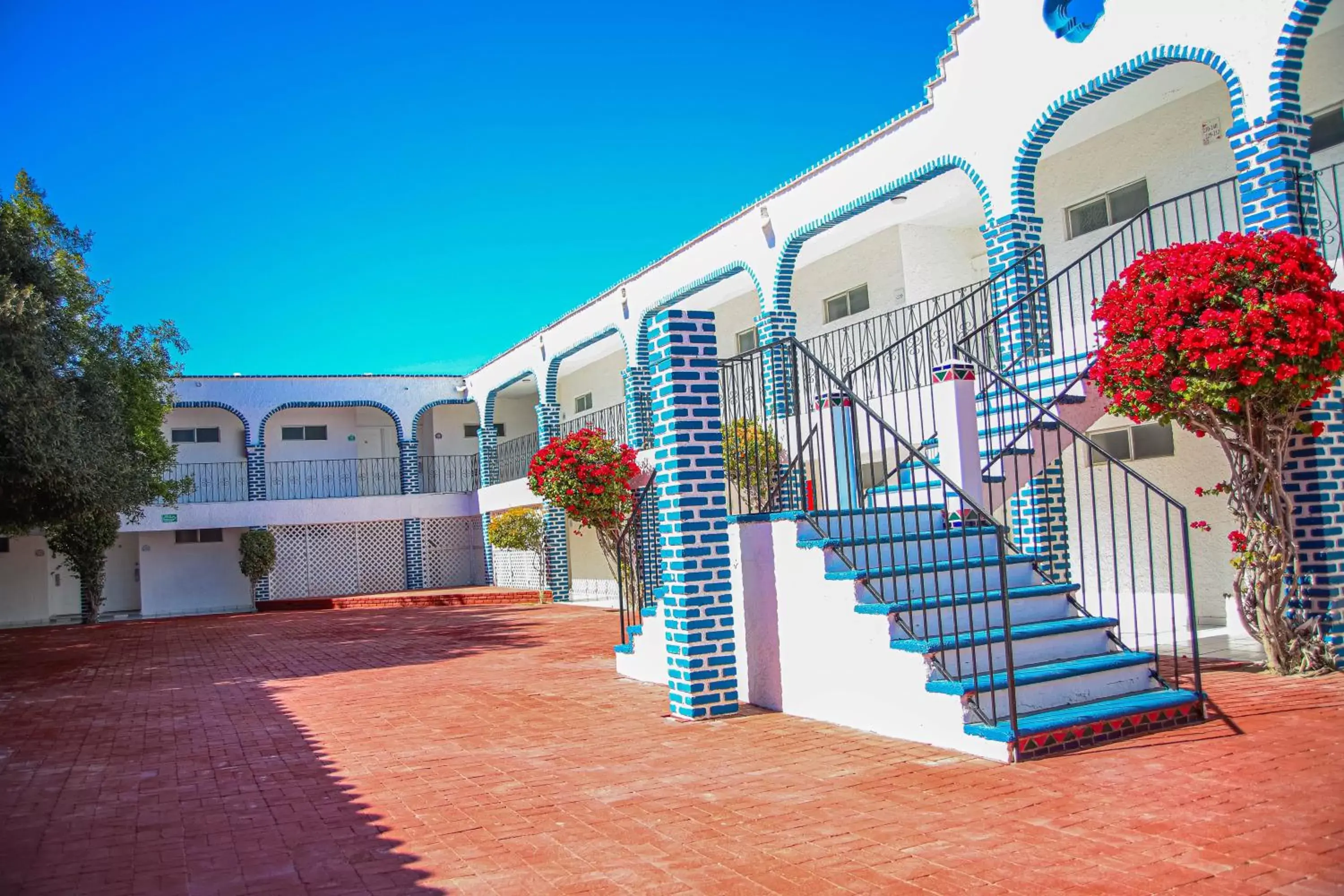 Property Building in Playa Inn Rocky Point