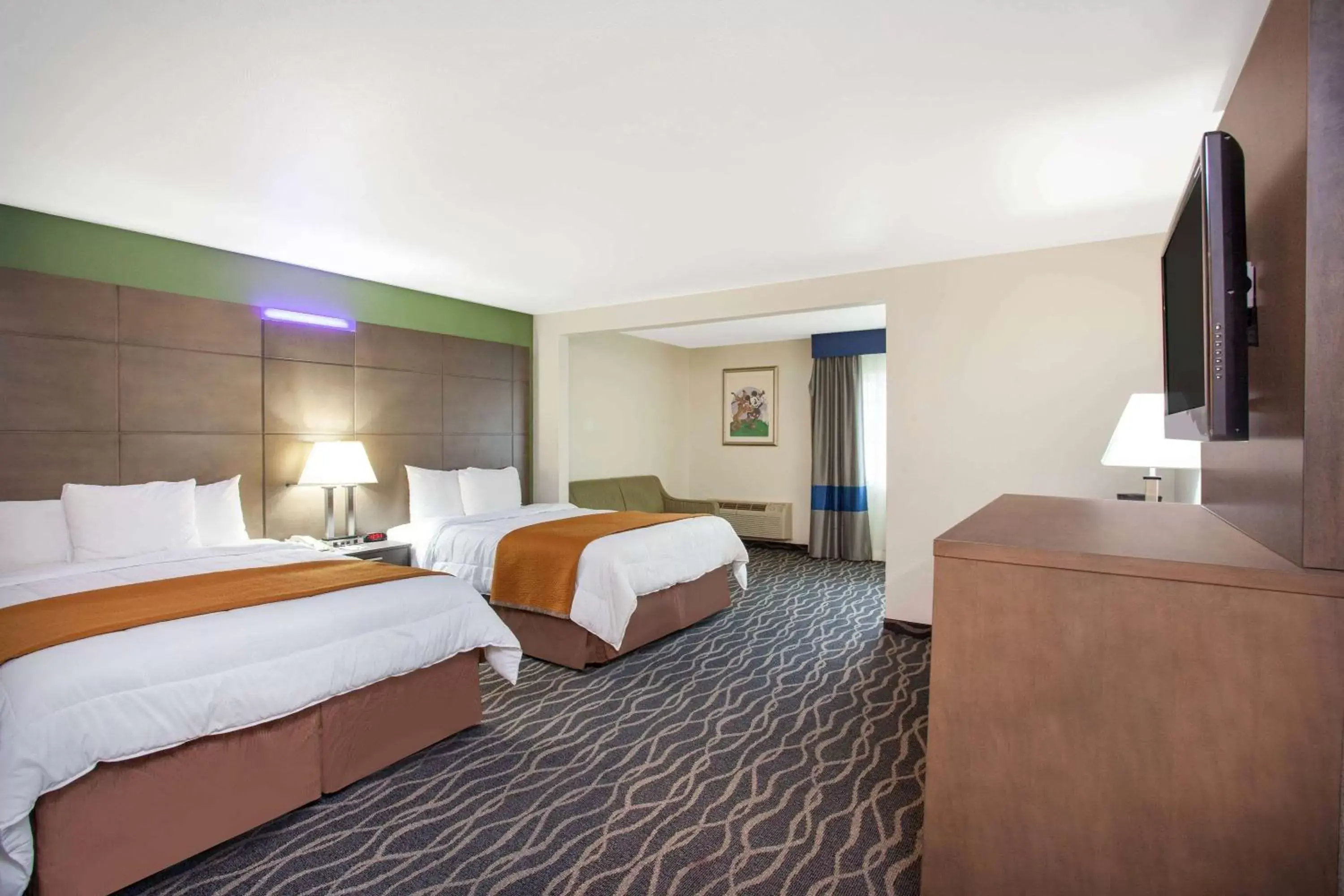 Photo of the whole room in Travelodge Inn & Suites by Wyndham Anaheim on Disneyland Dr