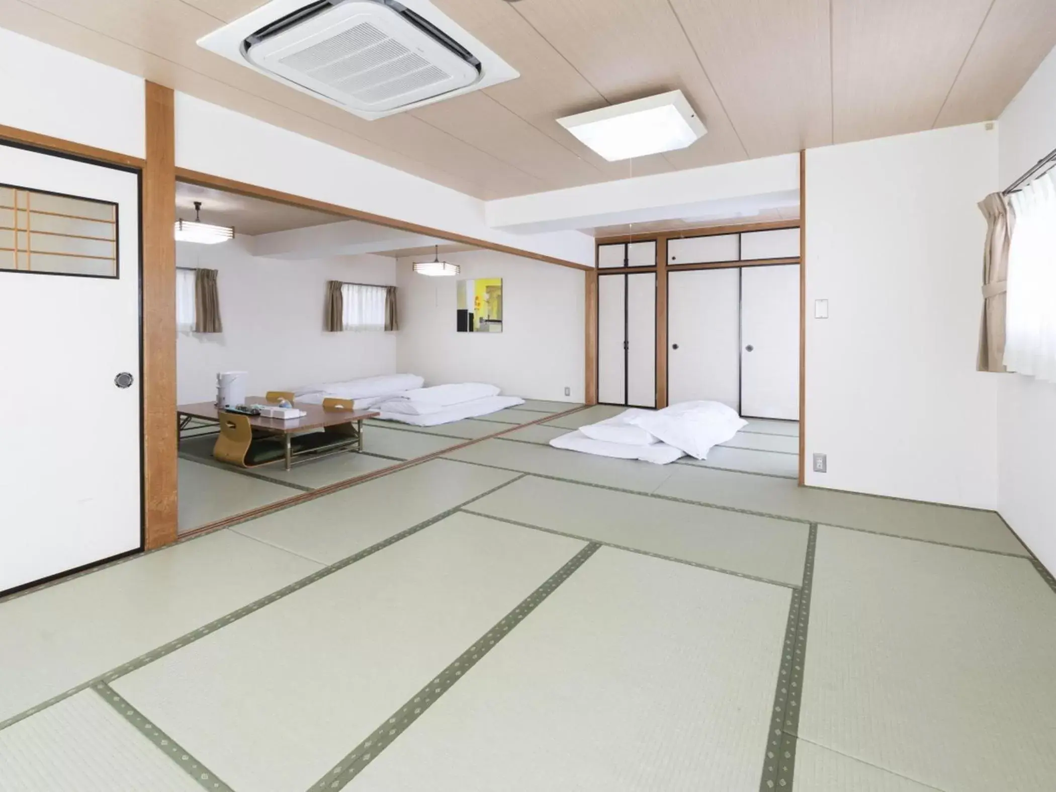 Photo of the whole room in Hotel Minatoya