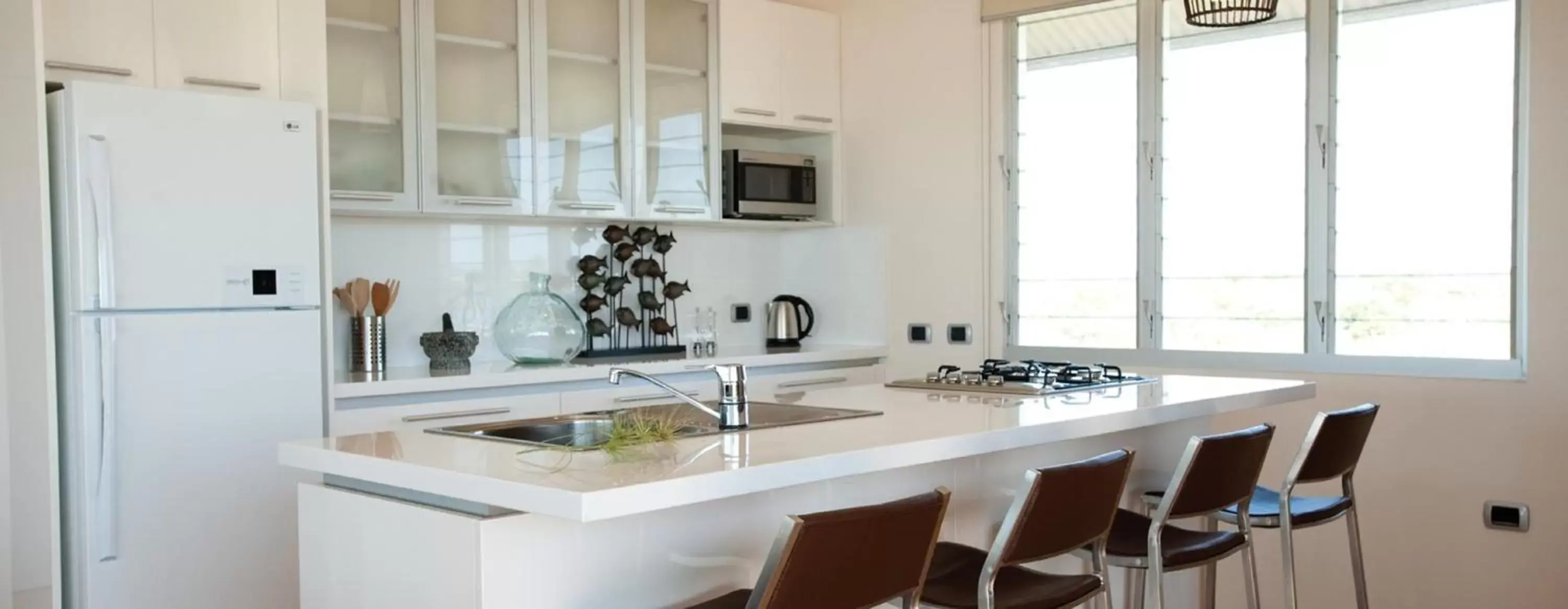 Kitchen or kitchenette, Kitchen/Kitchenette in Eco Beach Wilderness Retreat