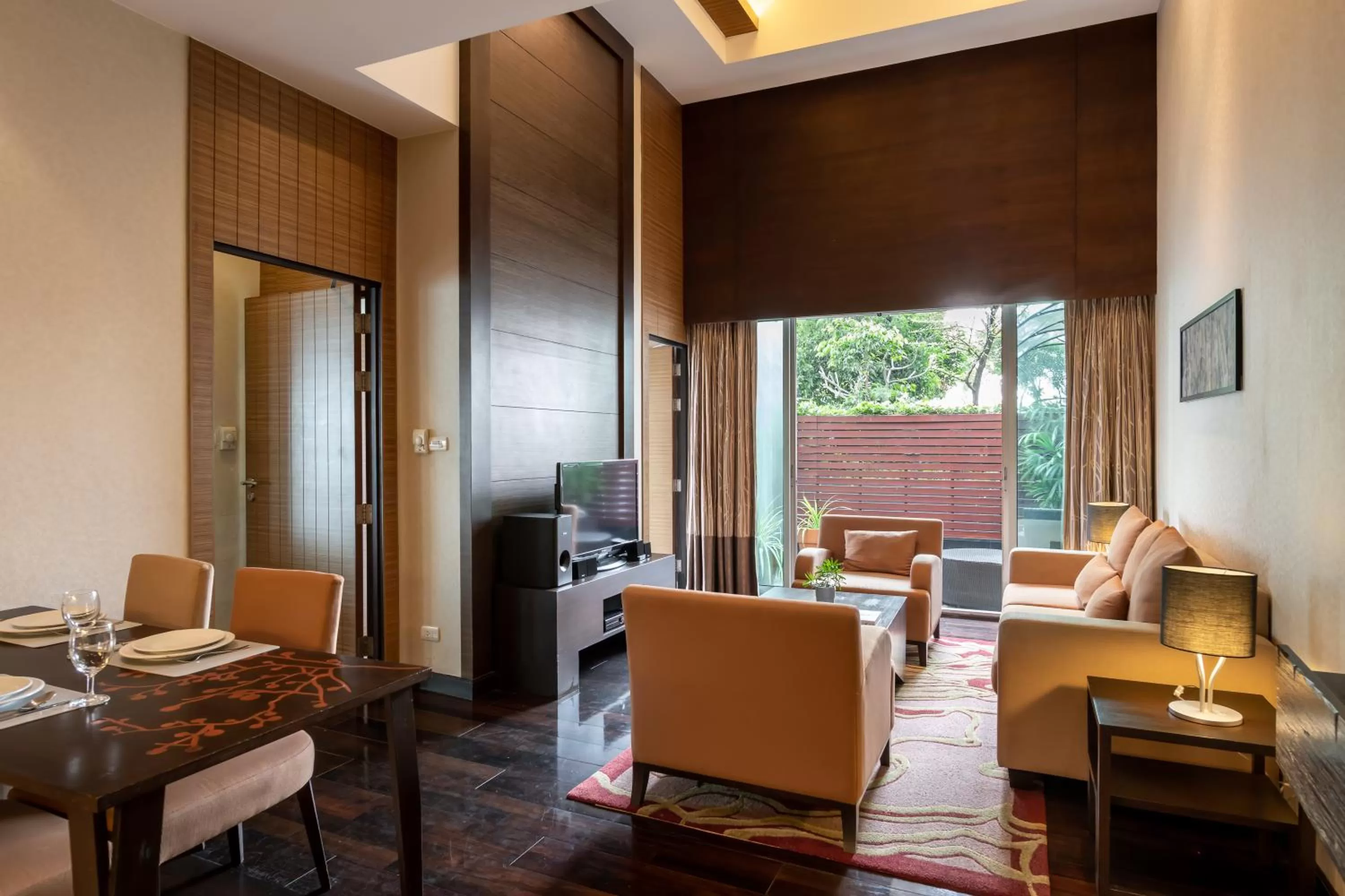 Living room in Jasmine Resort Bangkok