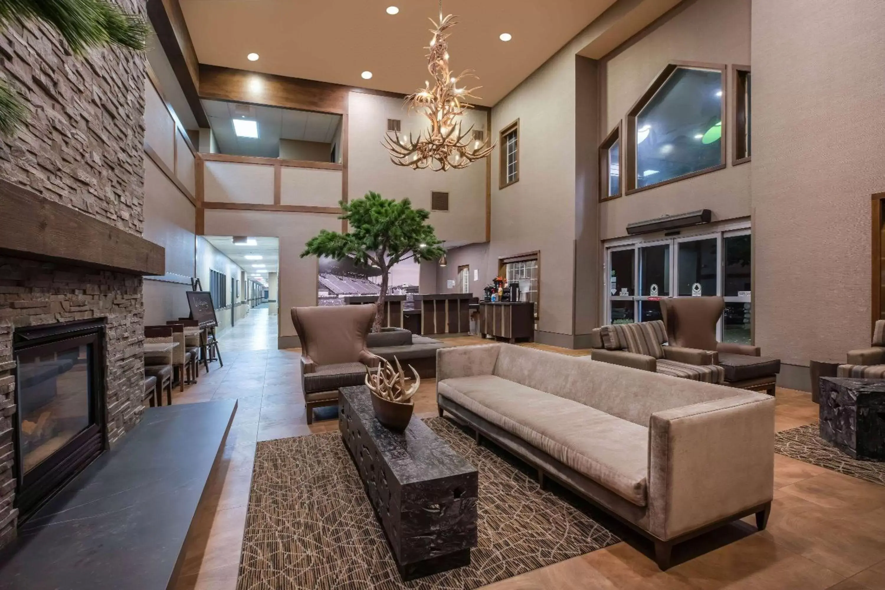 Lobby or reception in La Quinta by Wyndham Eugene Lobby or reception in La Quinta by Wyndham Eugene