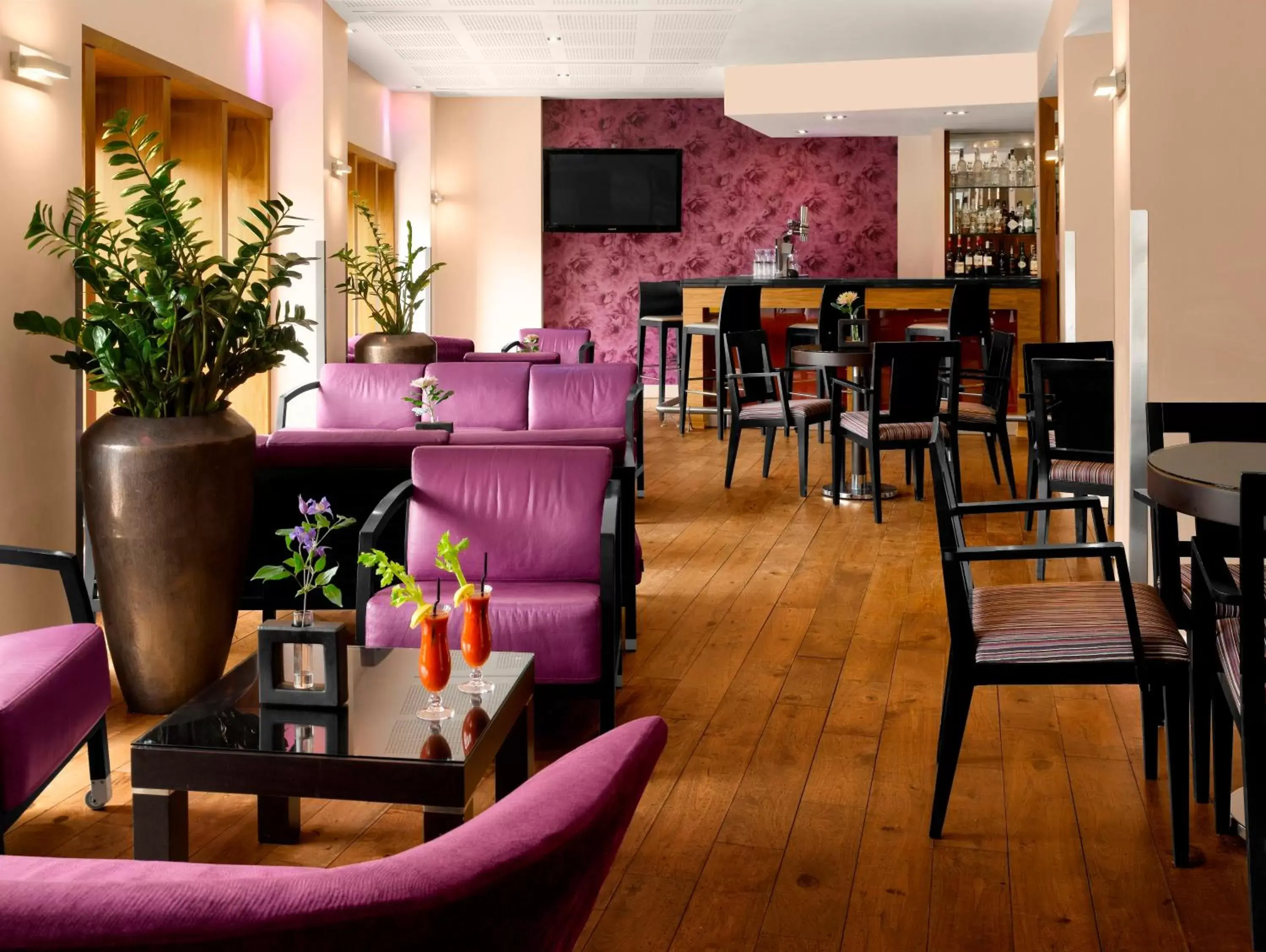 Lounge or bar, Restaurant/Places to Eat in Radisson Blu Hotel, Bristol