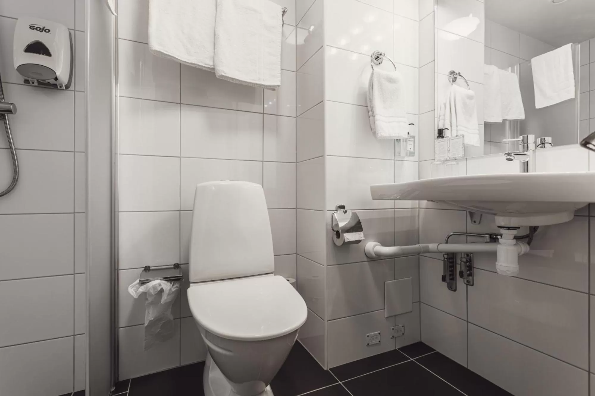 Bathroom in Hotel Poseidon