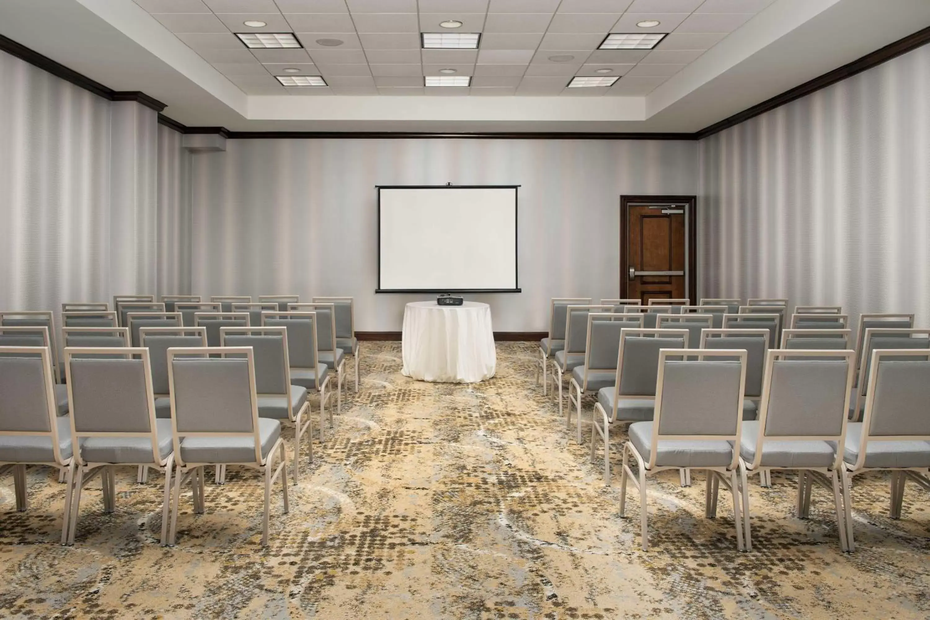 Meeting/conference room, Business Area/Conference Room in Embassy Suites by Hilton Dulles North Loudoun