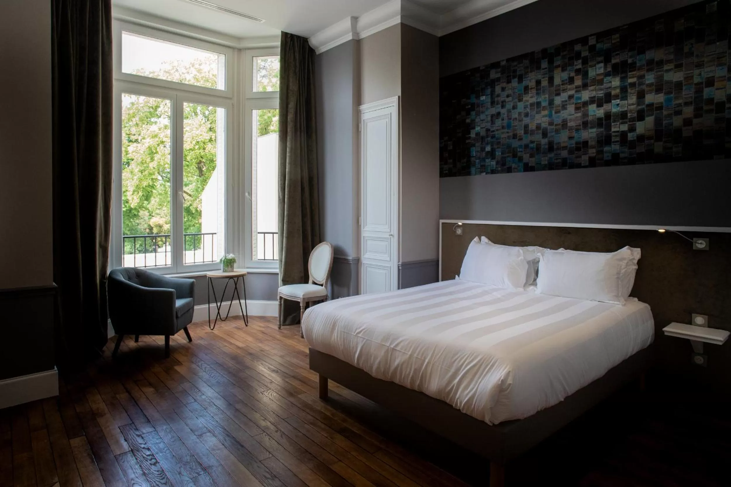 Bed in La Cave de l'Avenue de champagne