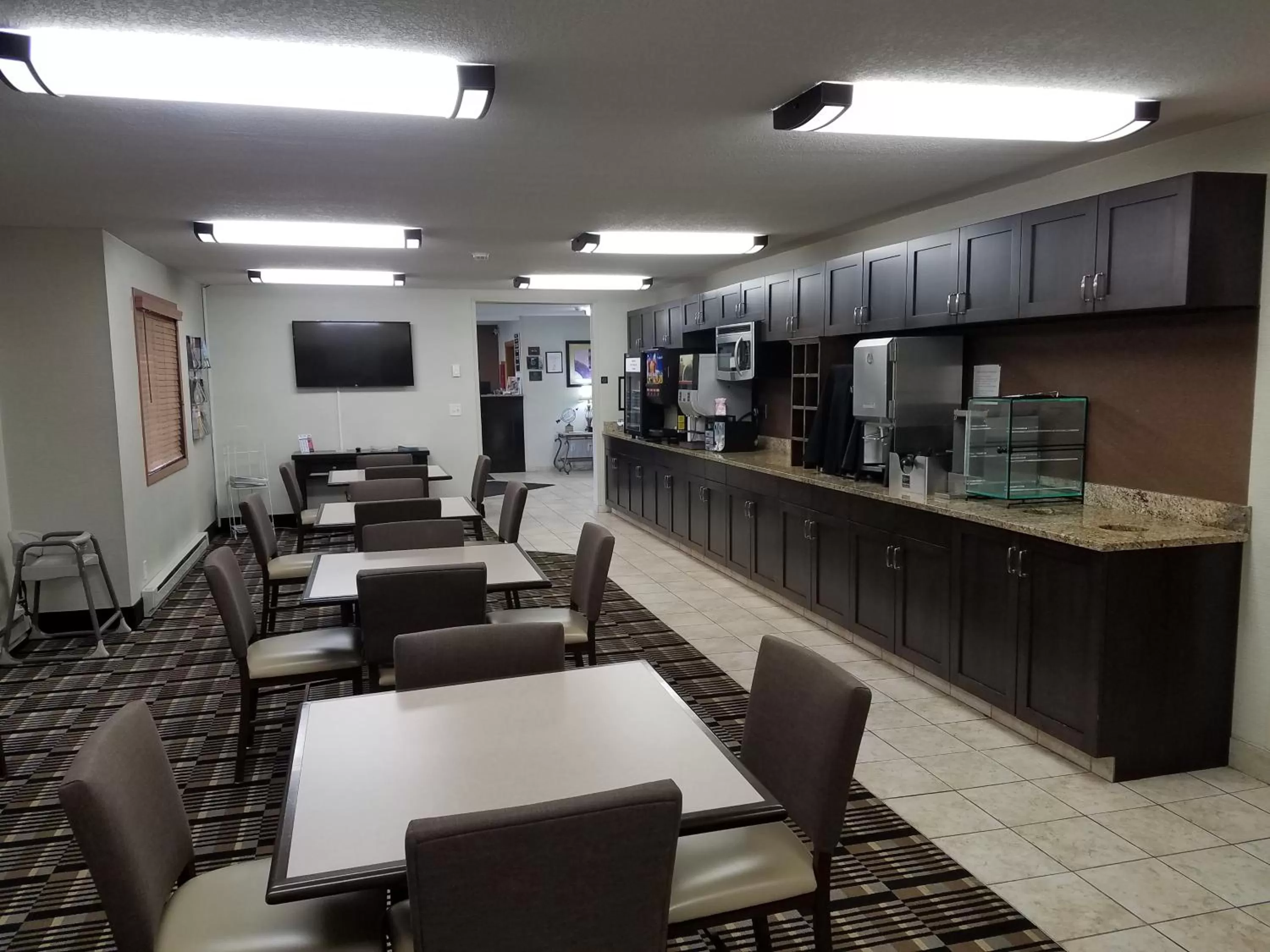 Breakfast in Americas Best Value Inn and Suites Bismarck
