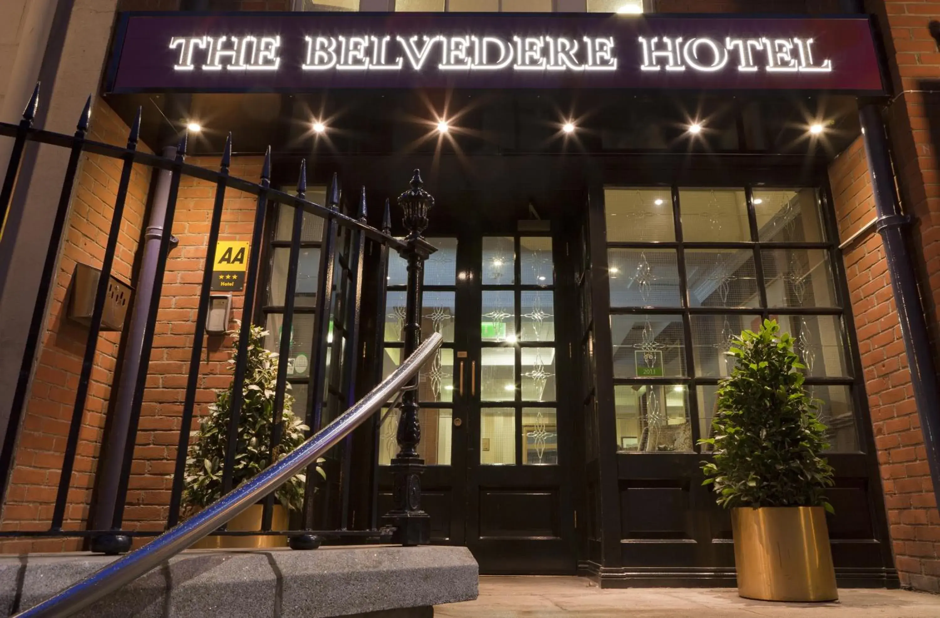 Facade/entrance in Belvedere Hotel, Dublin City Centre Facade/entrance in Belvedere Hotel, Dublin City Centre