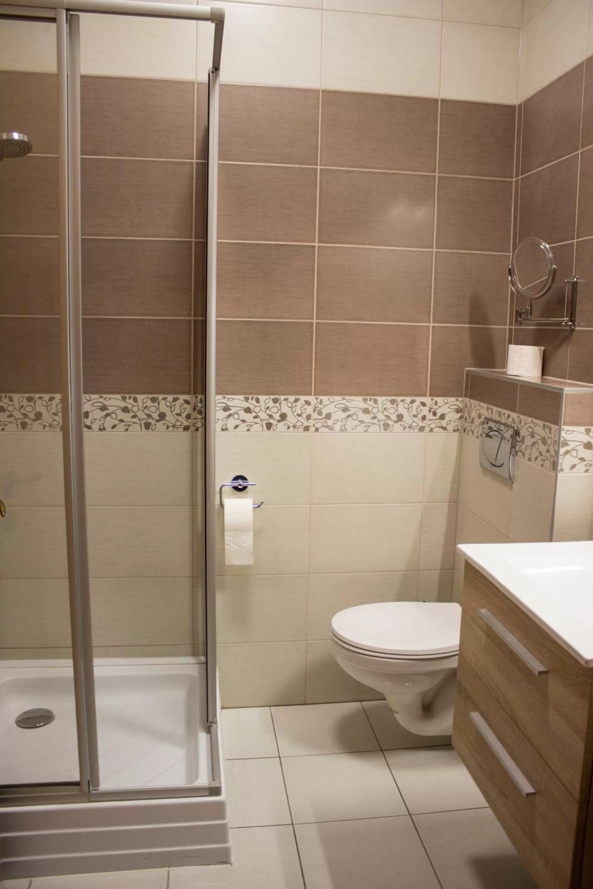 Vadász Panzió és Étterem