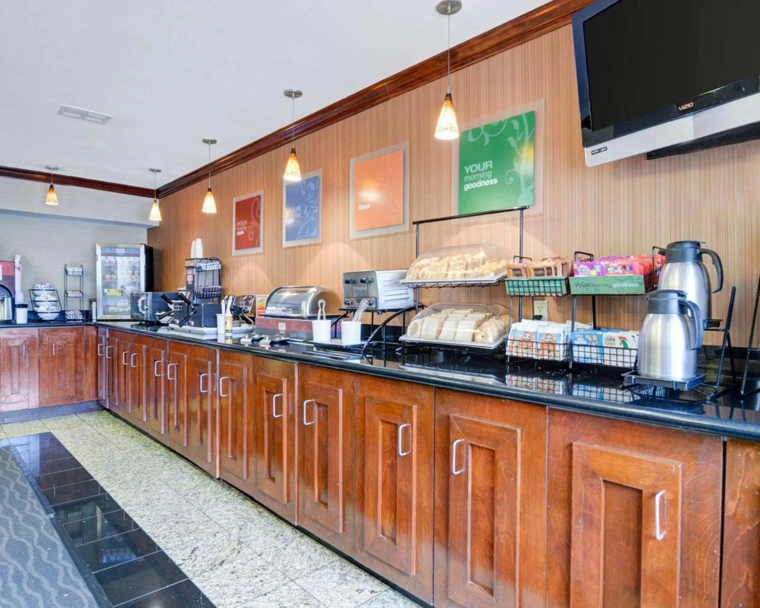 Restaurant/Places to Eat in Comfort Inn & Suites Airport Dulles-Gateway