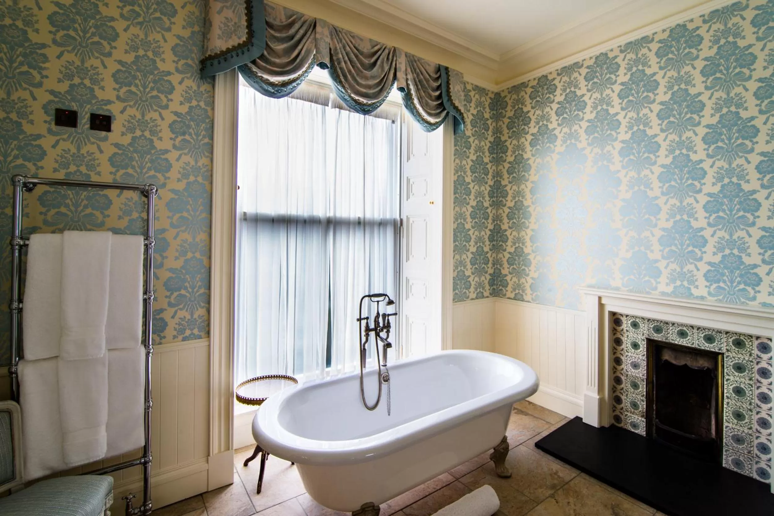 Bathroom in Crossbasket Castle, Hotel & Restaurant