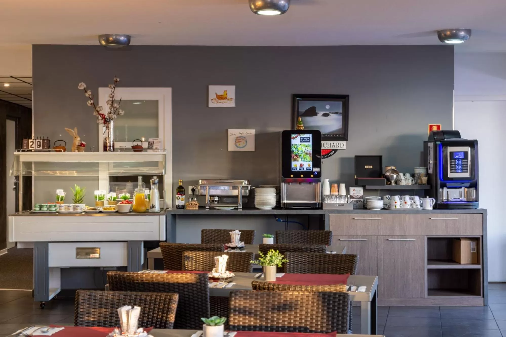 Restaurant/places to eat in The Originals City, Hôtel Les Dômes, Perpignan Sud Saleilles