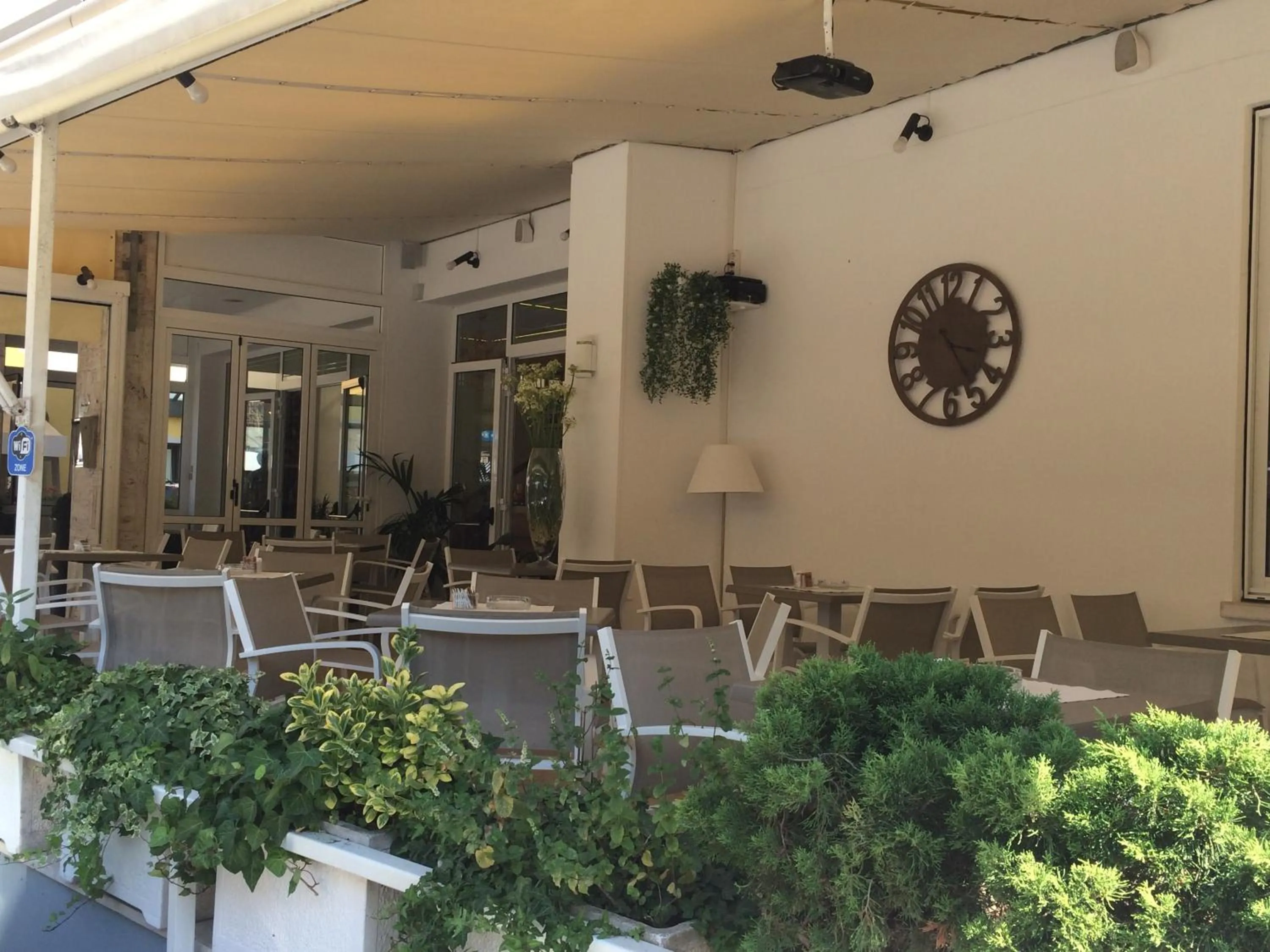 Patio in Hotel Touring