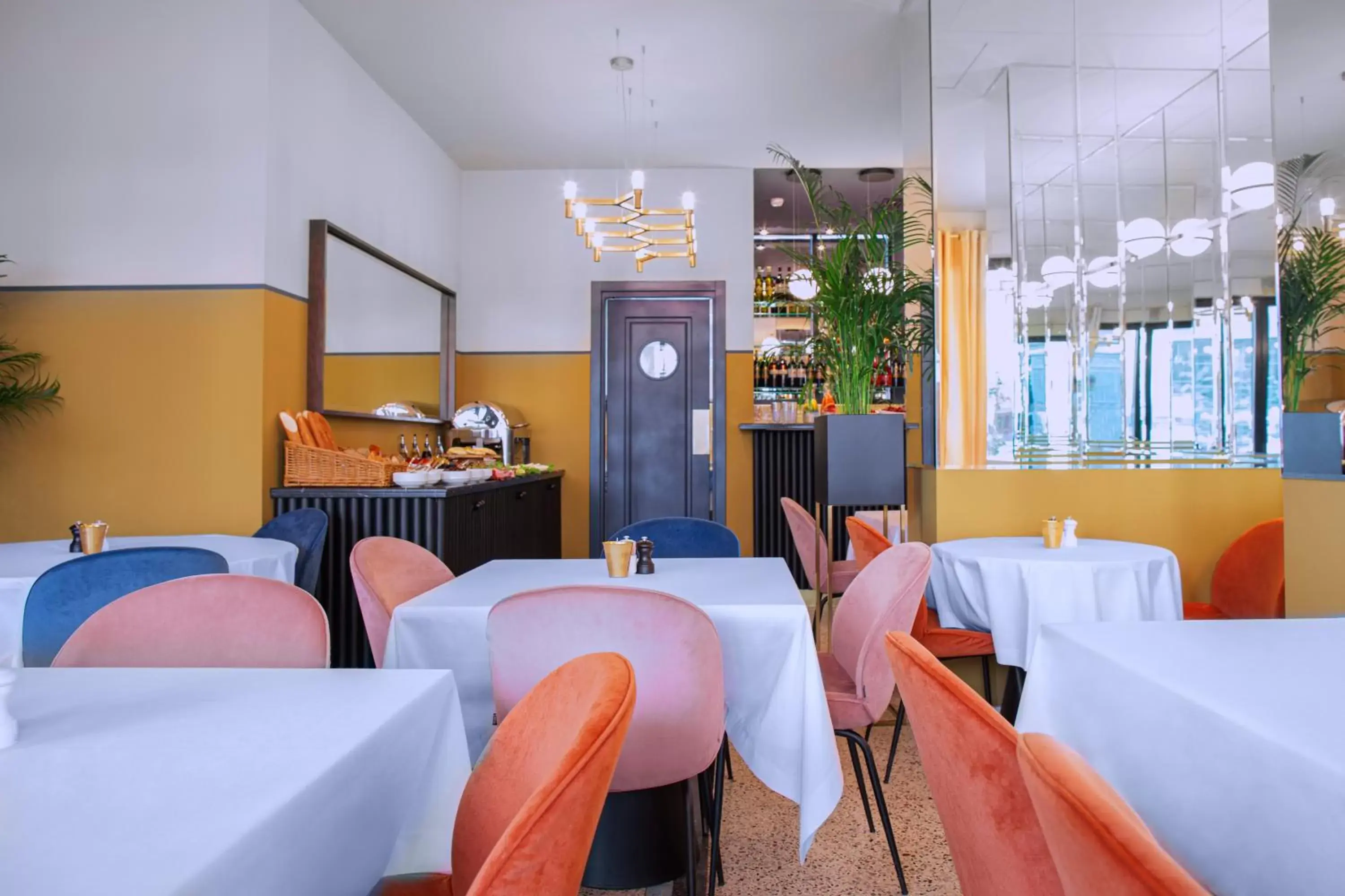 Restaurant/places to eat in Zemeli Boutique Hotel by DNT Group Restaurant/places to eat in Zemeli Boutique Hotel by DNT Group