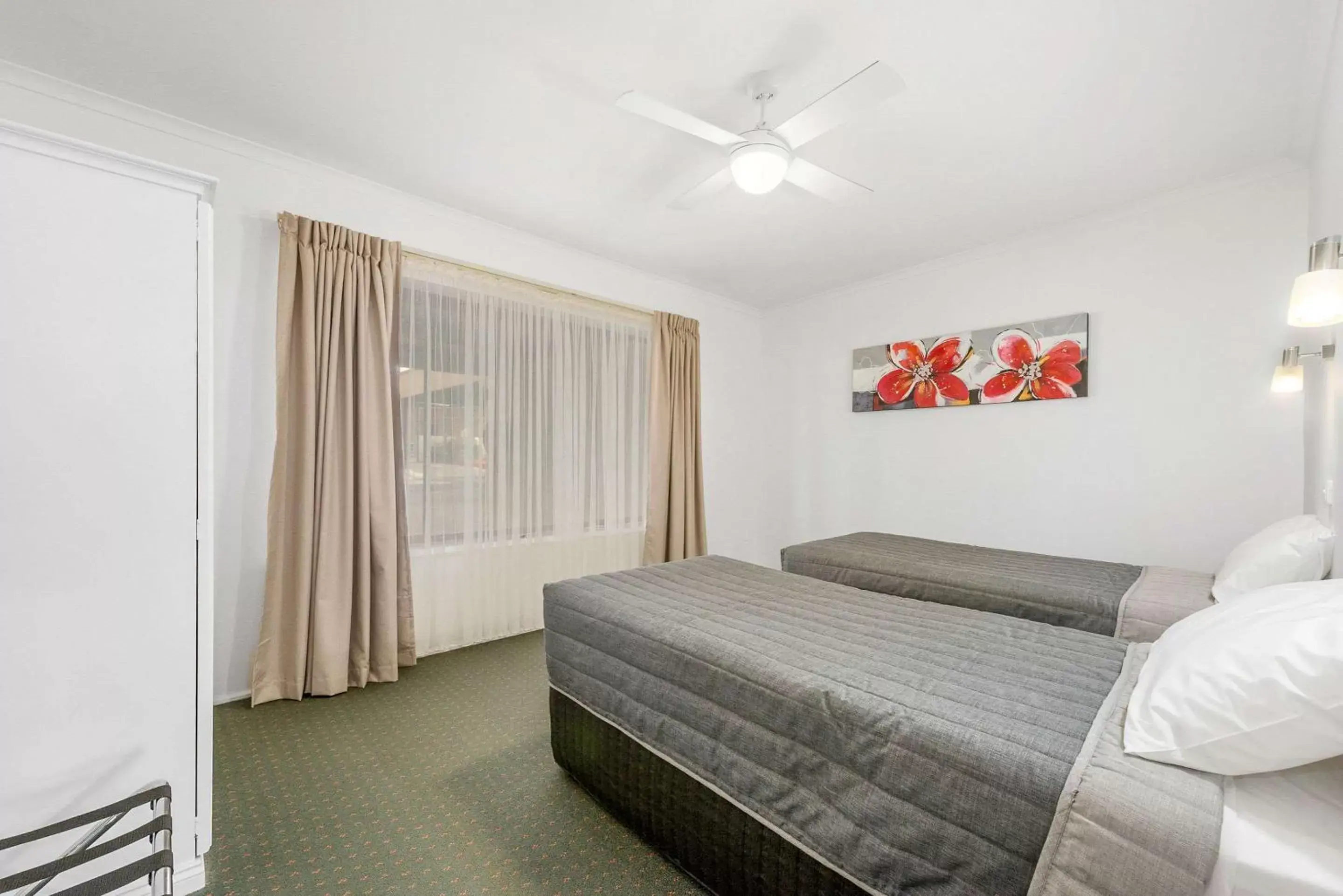 Bedroom, Bed in Comfort Inn & Suites Riverland