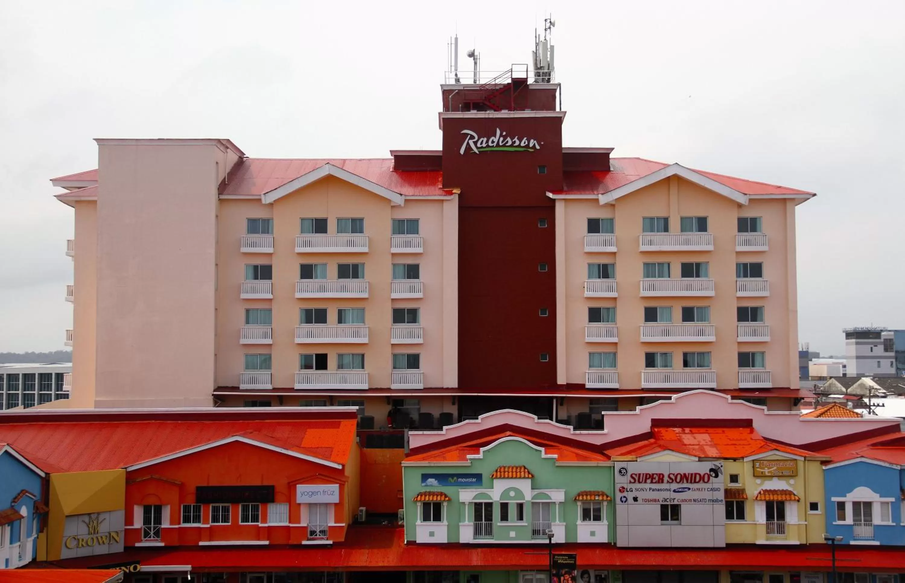 Facade/entrance in Radisson Colon 2,000 Hotel & Casino