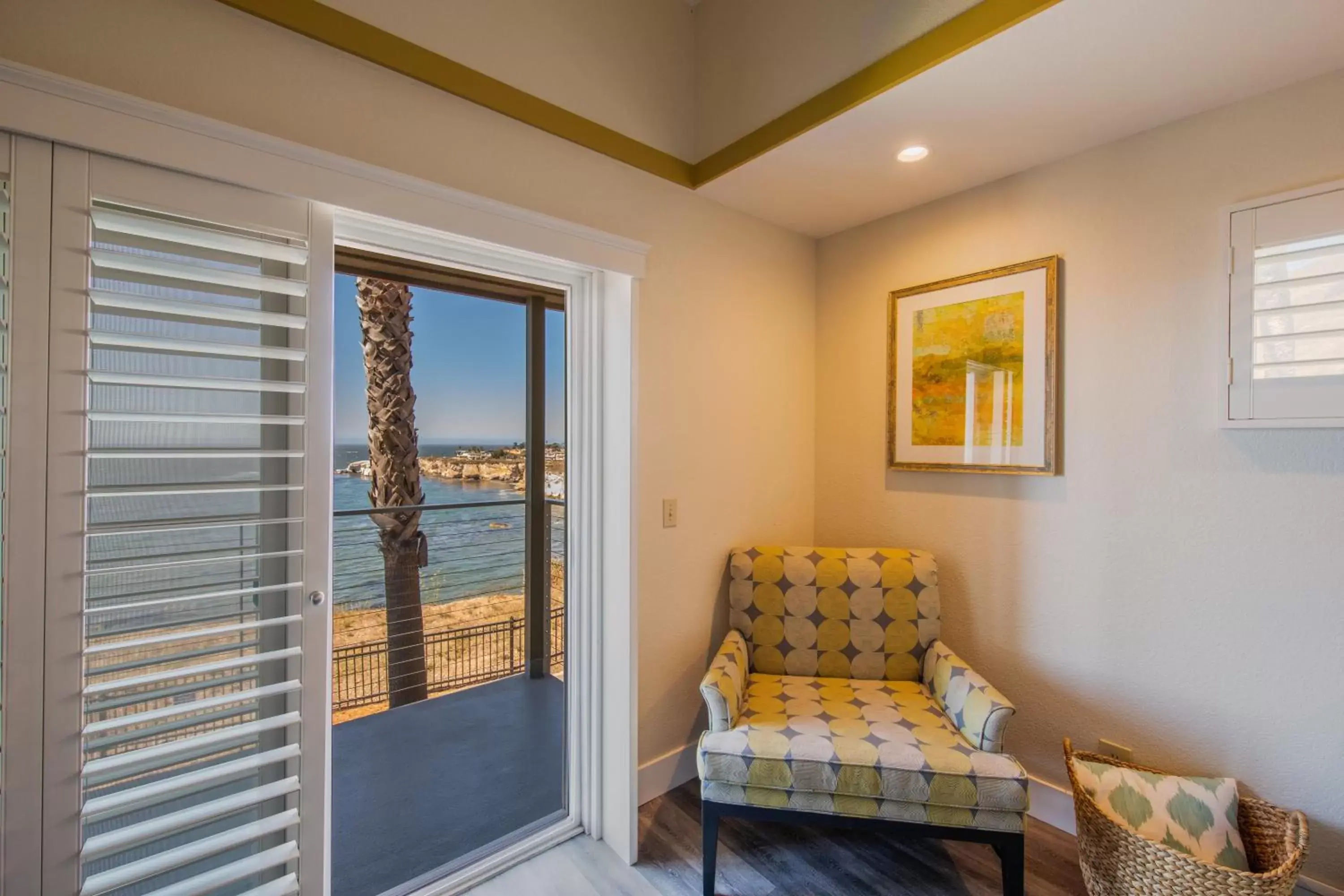 Seating area in Inn at the Cove