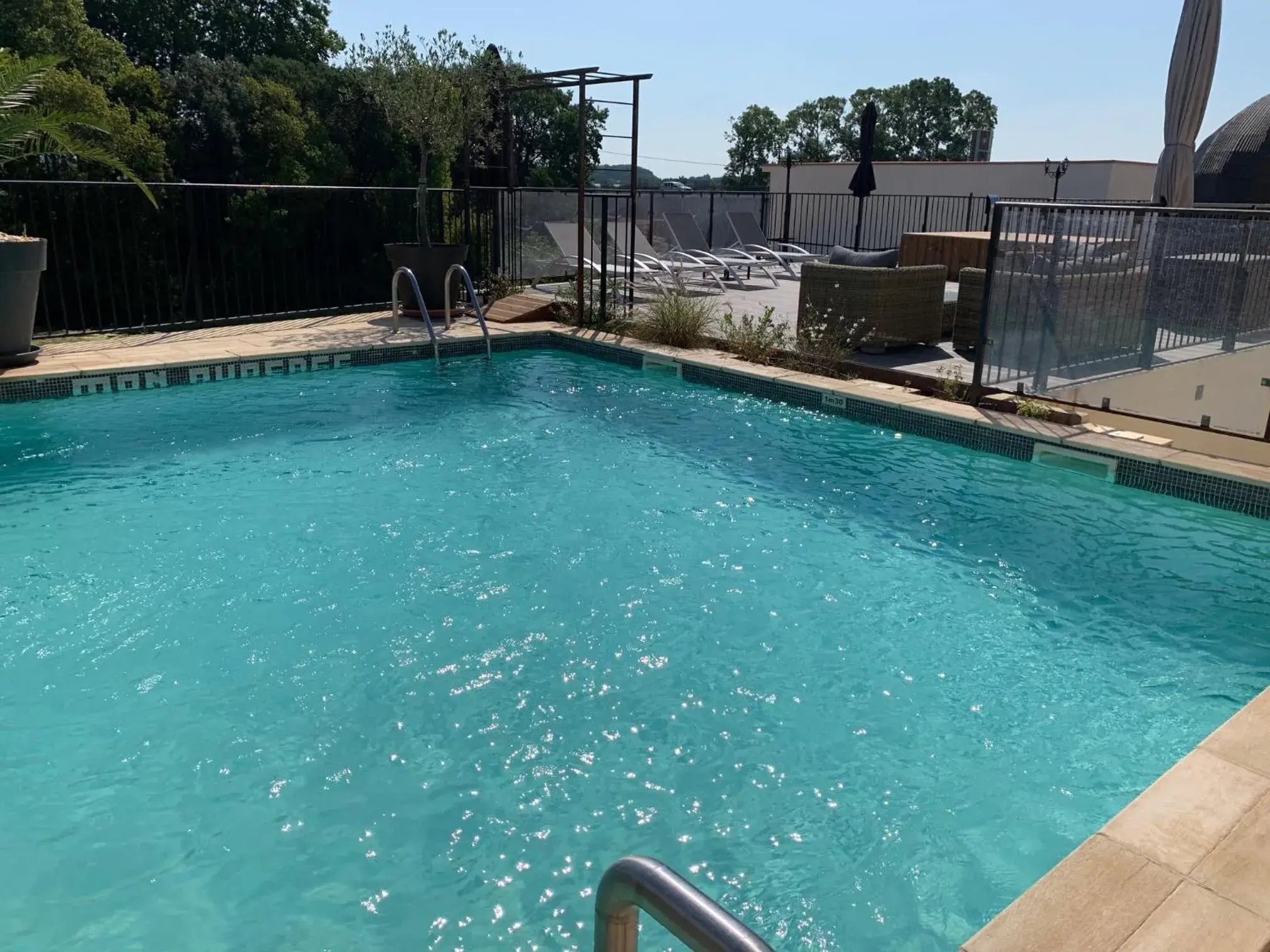 Day, Swimming Pool in Hôtel restaurant Mon Auberge