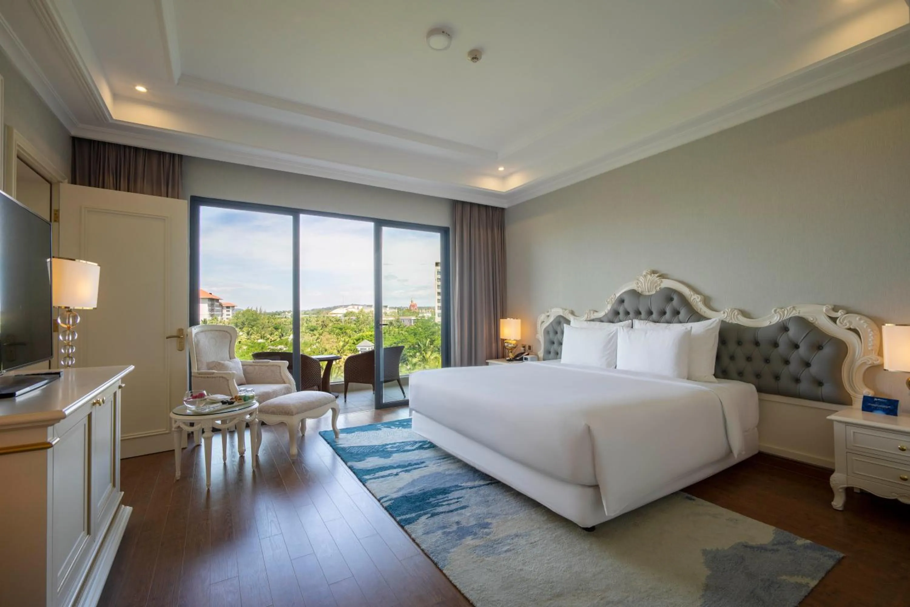 Photo of the whole room, Bed in Radisson Blu Resort Phu Quoc