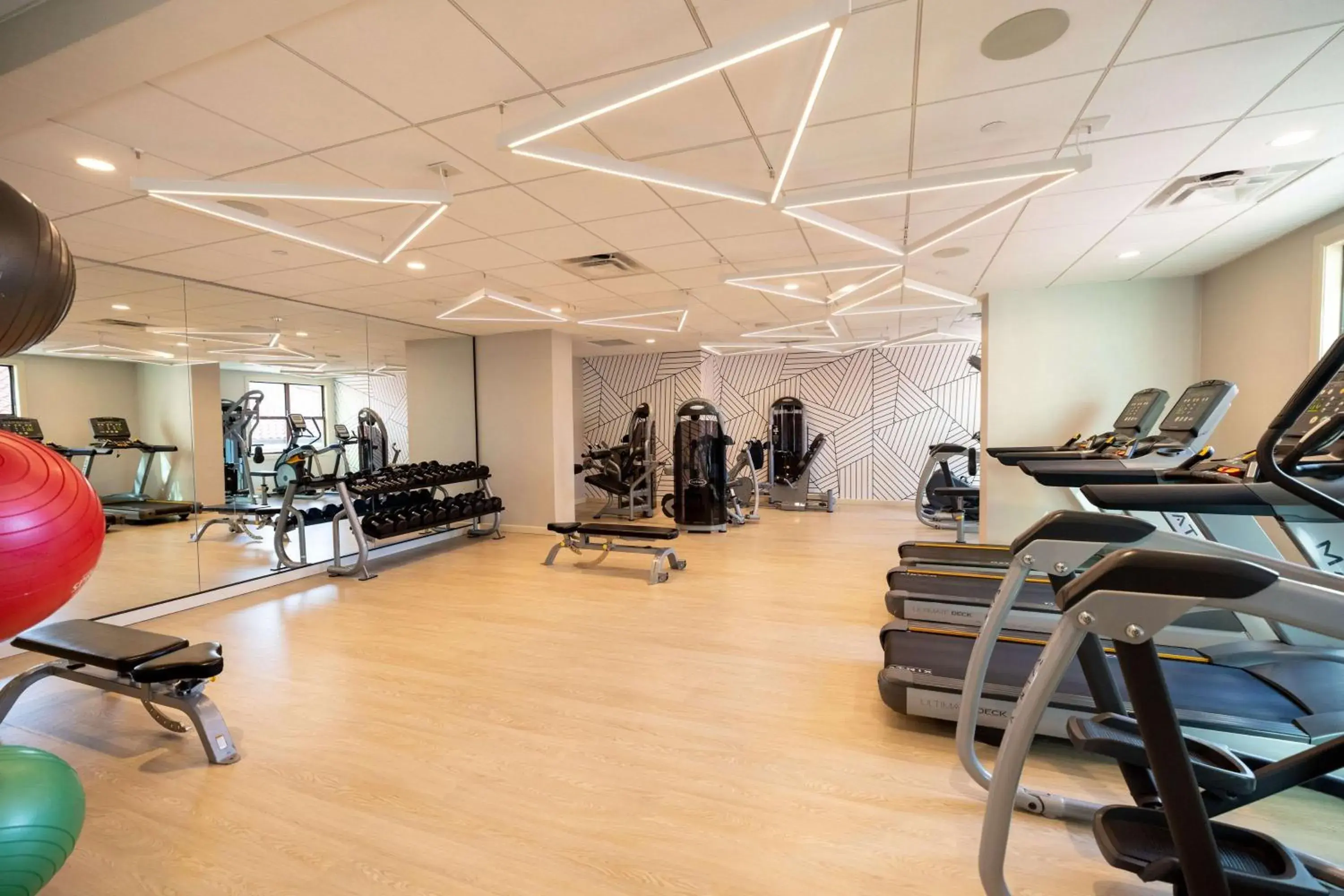 Fitness centre/facilities in Hotel Viata Fitness centre/facilities in Hotel Viata