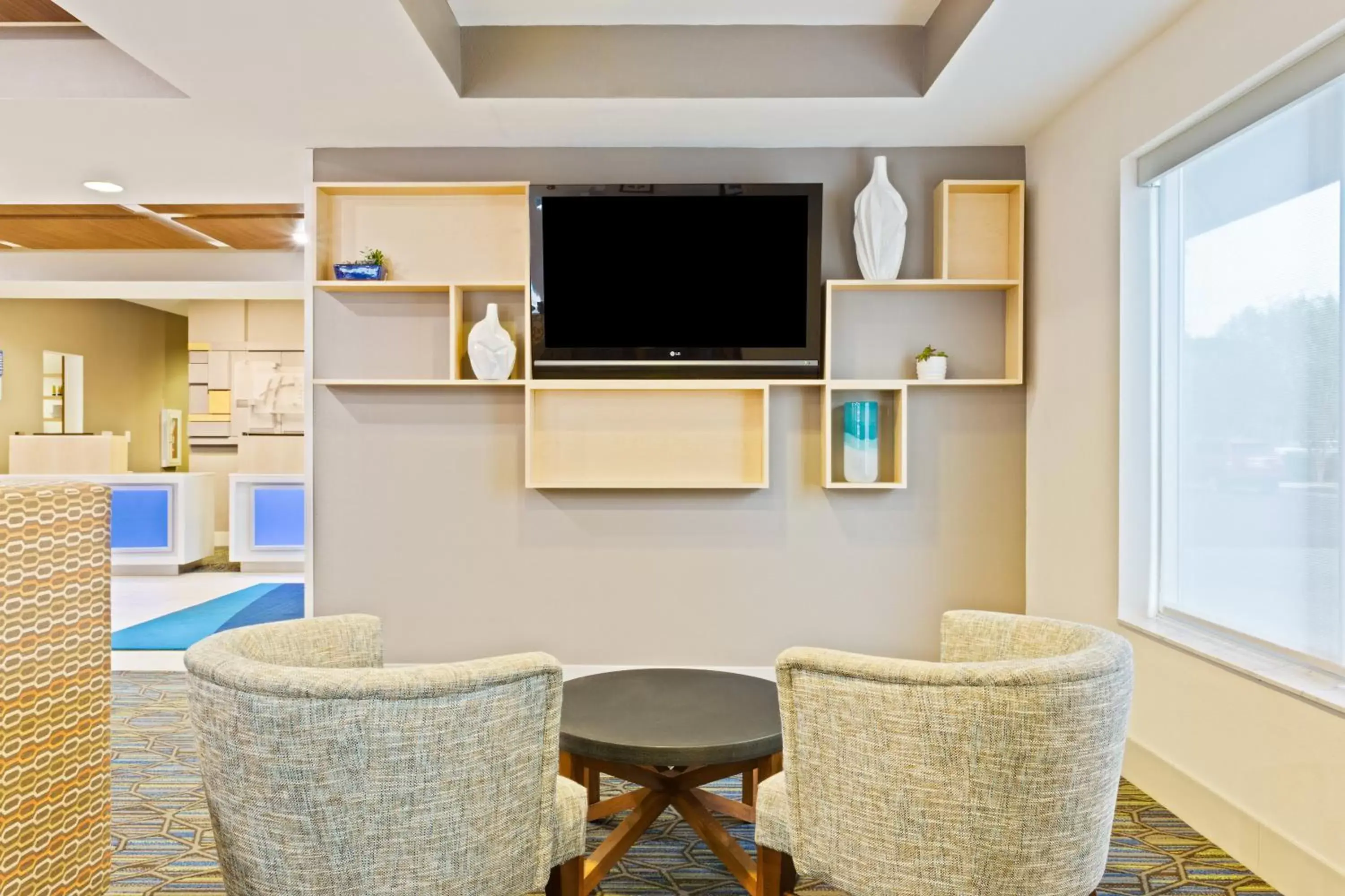 Property building in Holiday Inn Express & Suites Tavares by IHG Property building in Holiday Inn Express & Suites Tavares by IHG