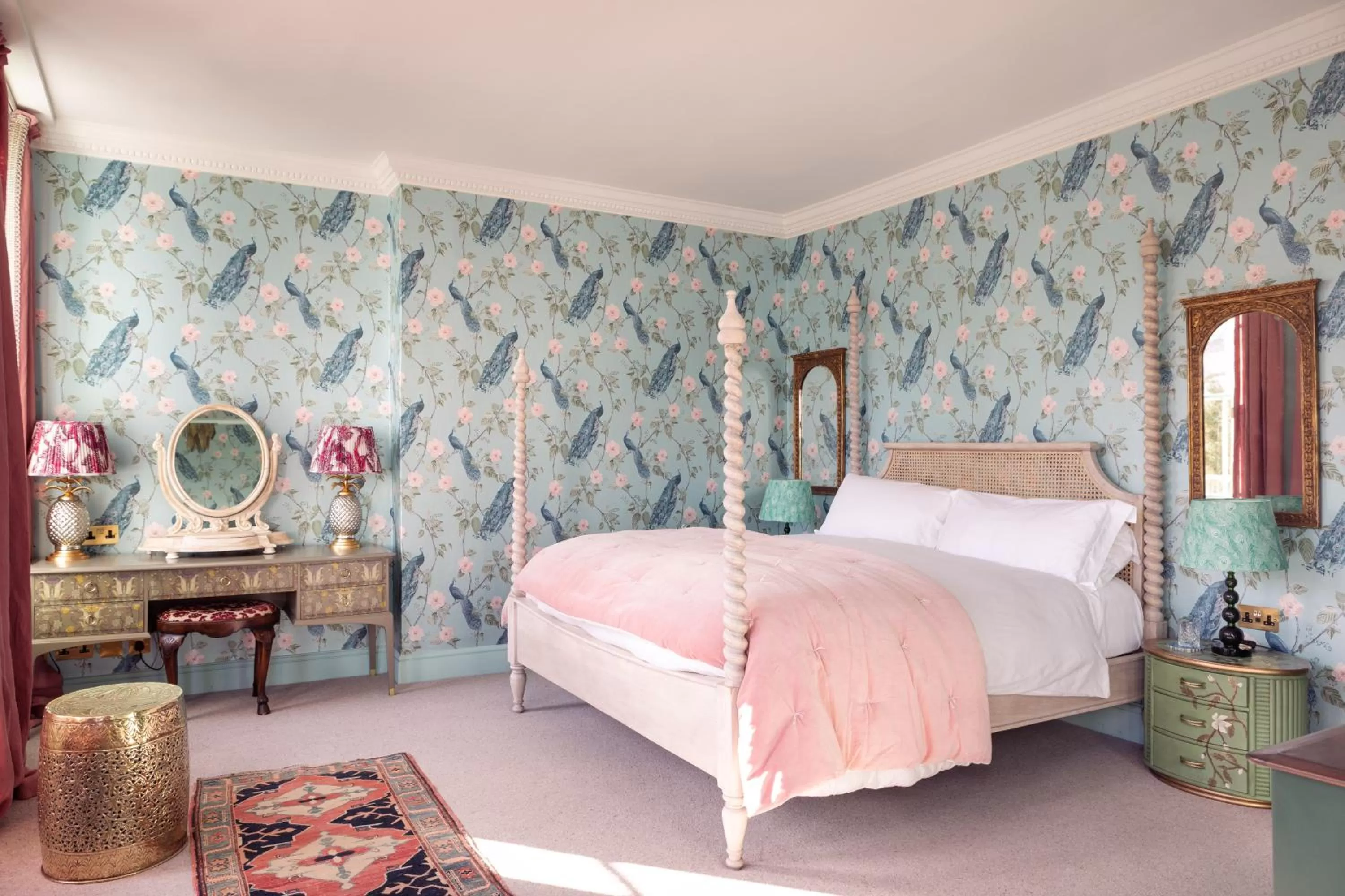 Photo of the whole room, Bed in The Portobello Hotel