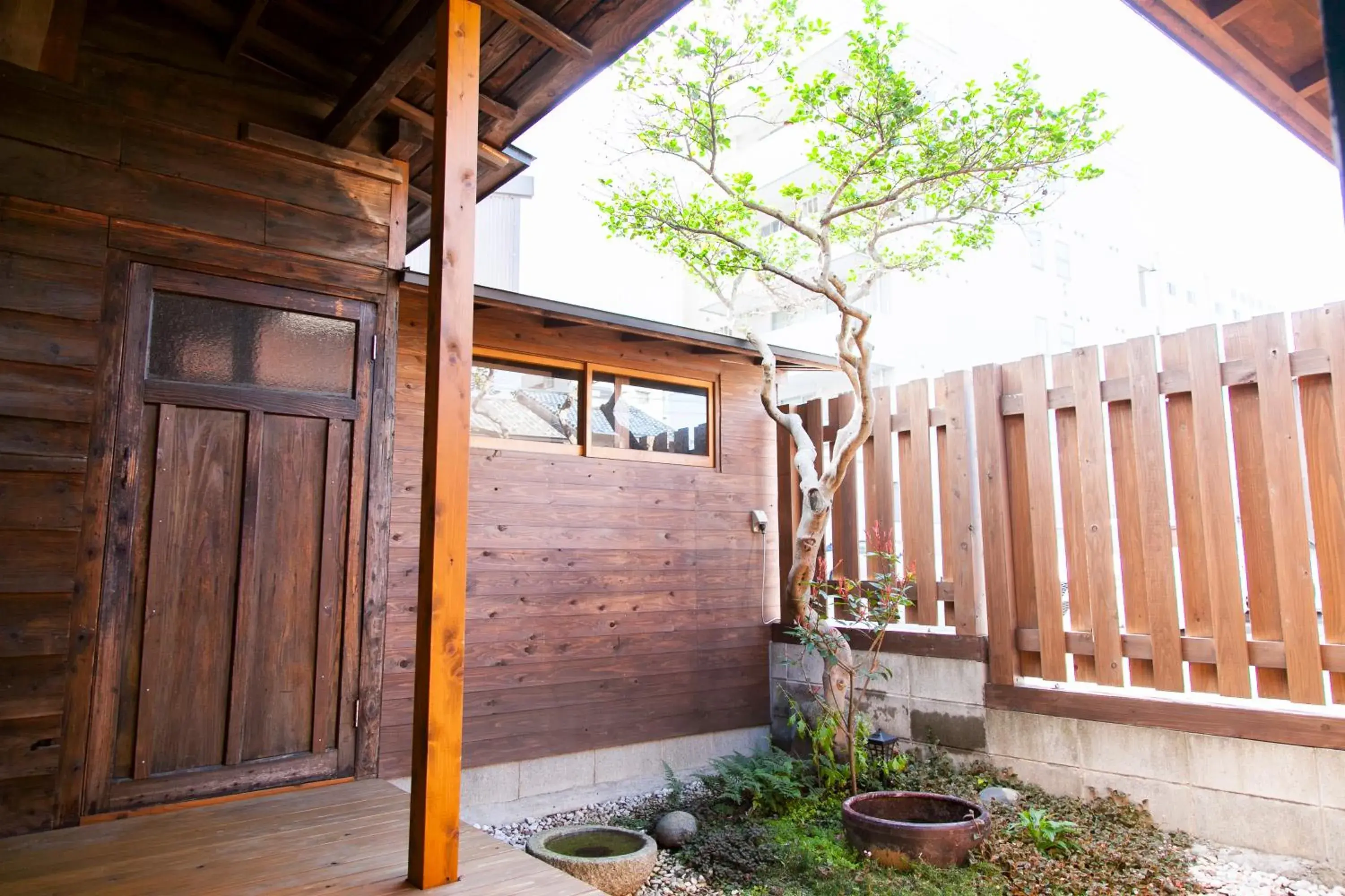 Garden in Fukuoka Guesthouse SHIP