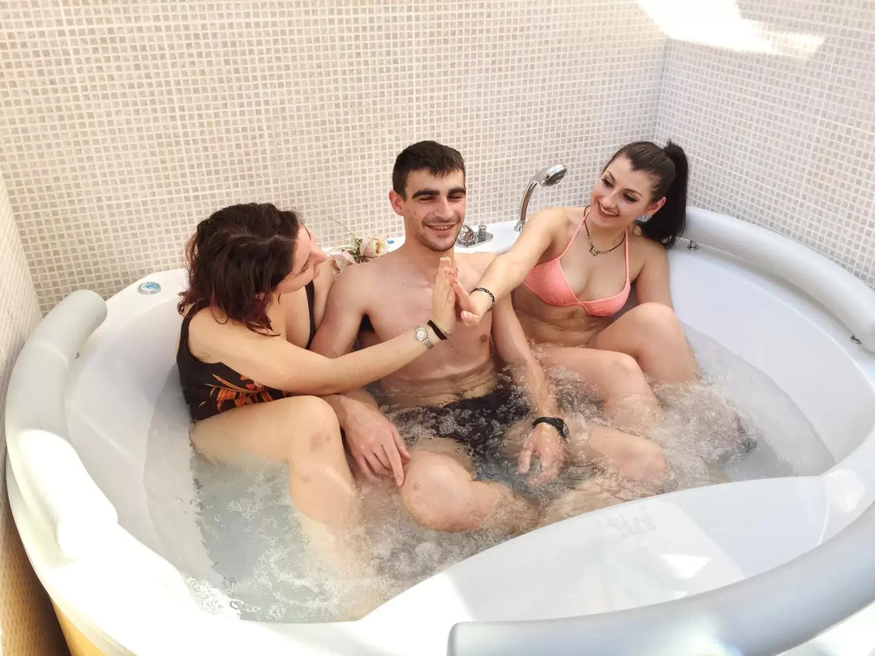 Hot Tub, Guests in Hotel Al Sole Terme